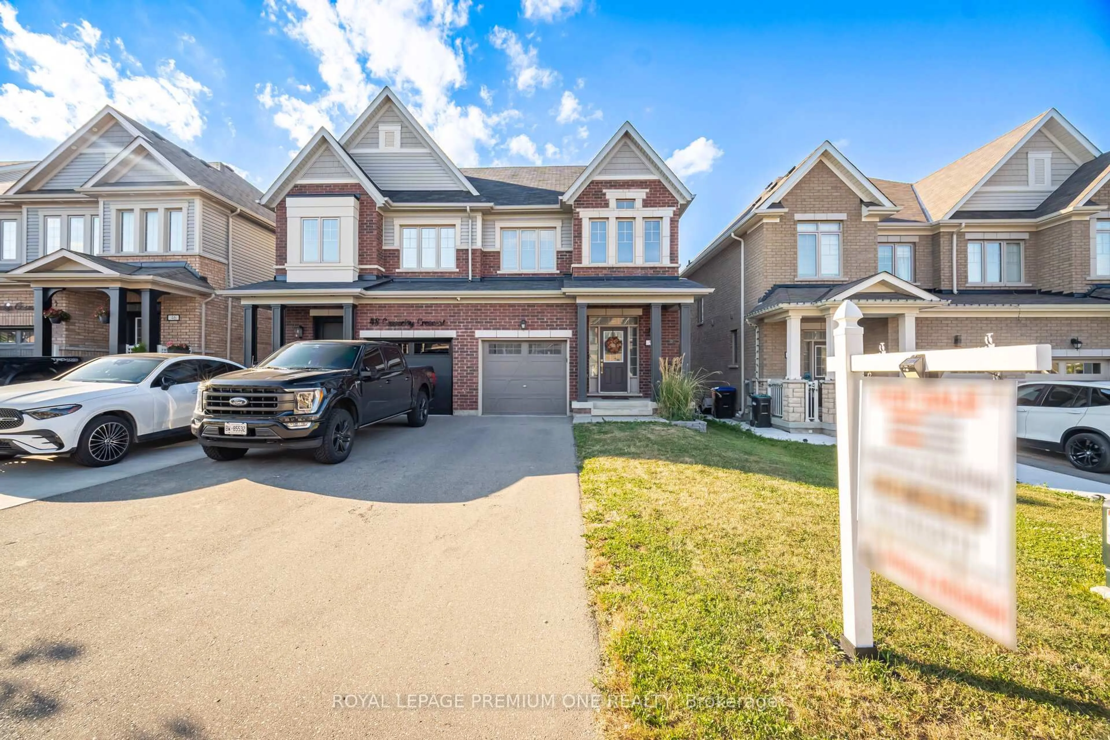 A pic from outside/outdoor area/front of a property/back of a property/a pic from drone, street for 50 Casserley Cres, New Tecumseth Ontario L0G 1W0