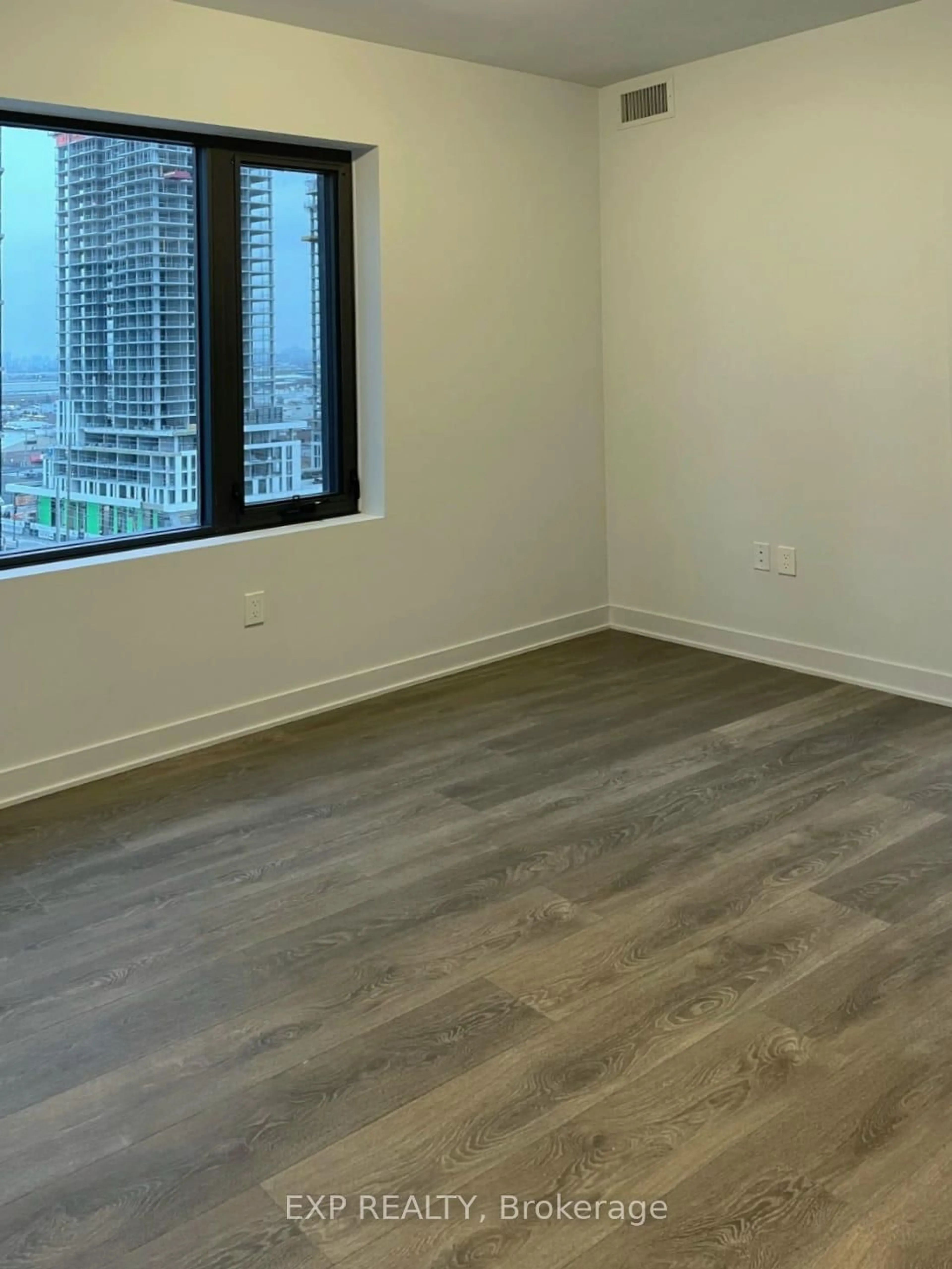 A pic of a room for 2920 Highway Rd #1307, Vaughan Ontario L4K 0P4