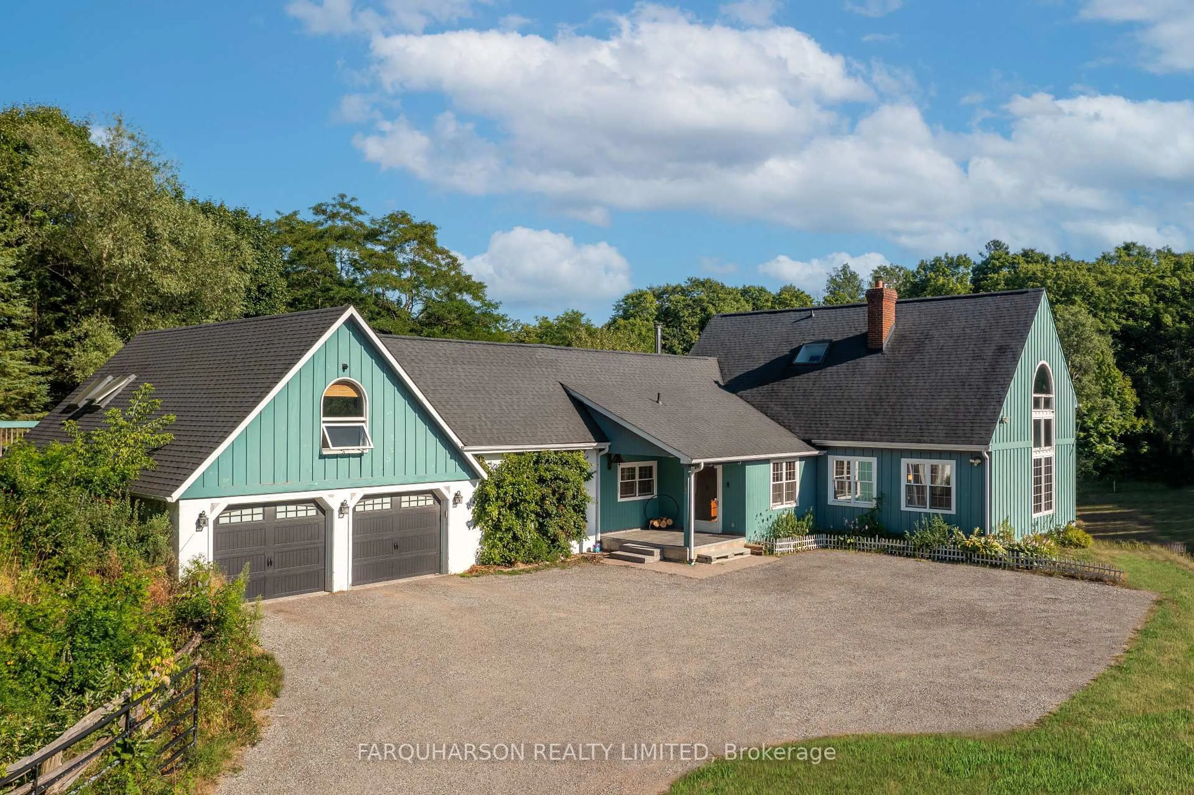 A pic from outside/outdoor area/front of a property/back of a property/a pic from drone, street for 4661 Davis Dr, Whitchurch-Stouffville Ontario L4A 2K2