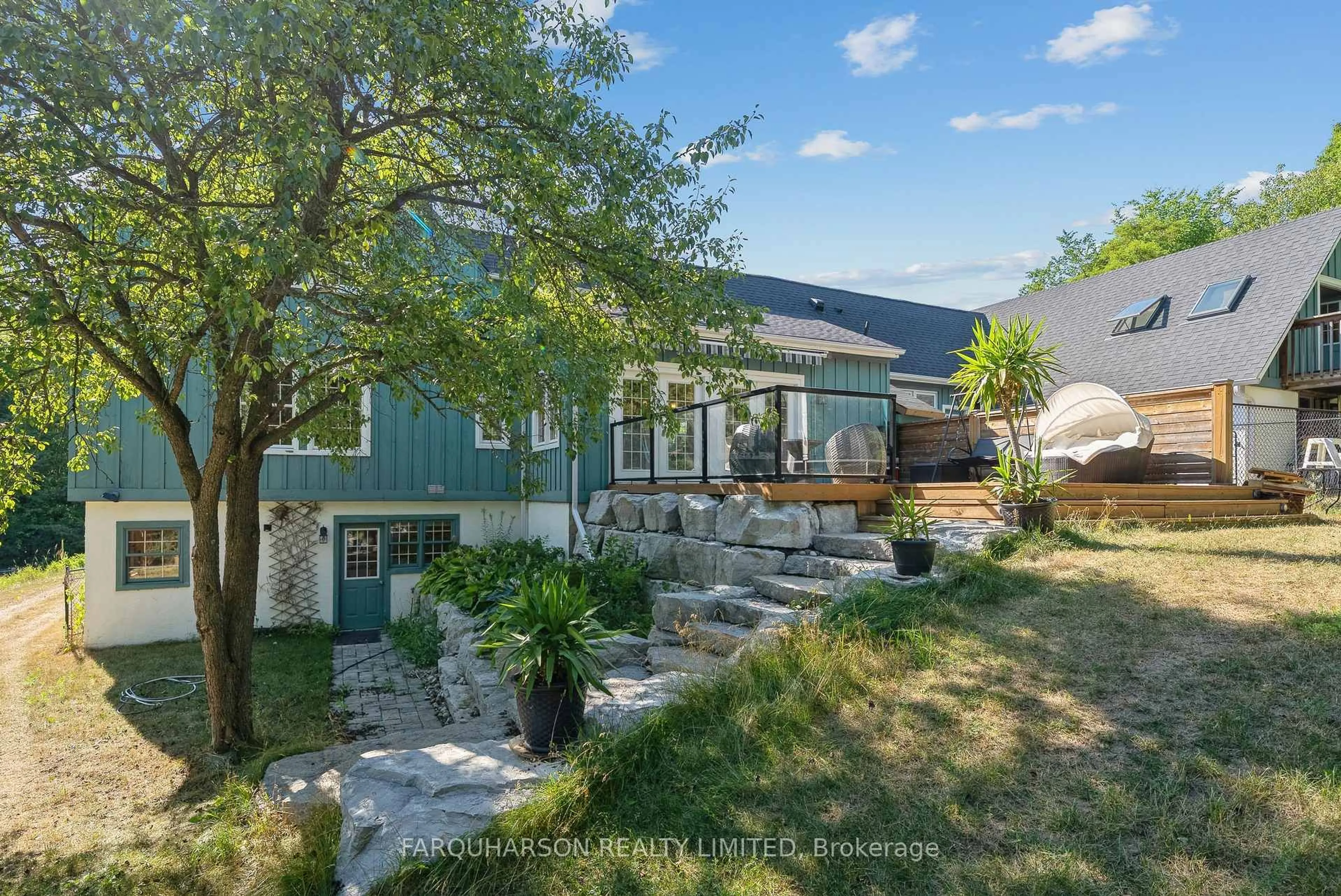 A pic from outside/outdoor area/front of a property/back of a property/a pic from drone, unknown for 4661 Davis Dr, Whitchurch-Stouffville Ontario L4A 2K2