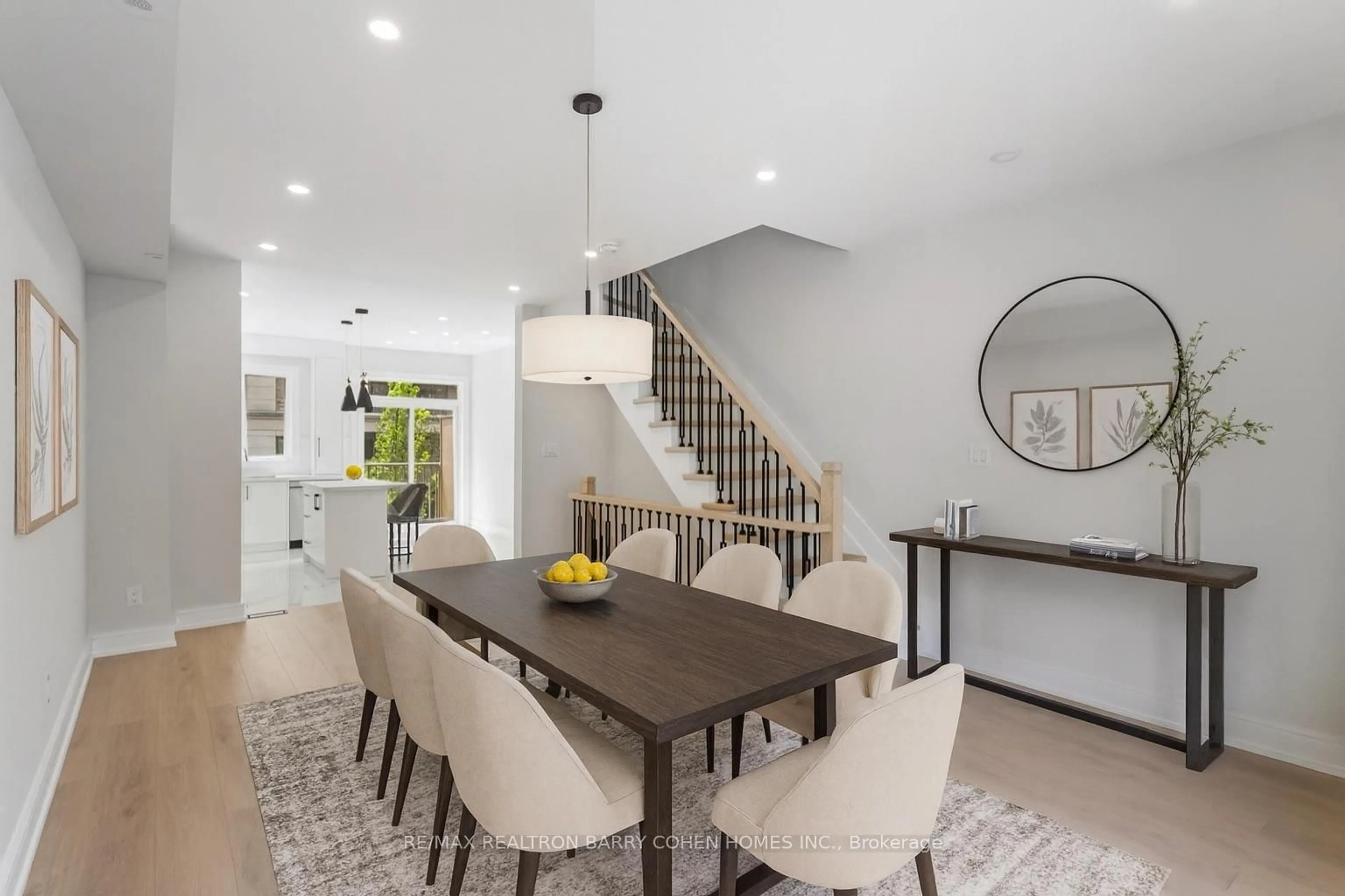 Dining room, unknown for 21 Galleria Pkwy #21, Markham Ontario L3T 0A4