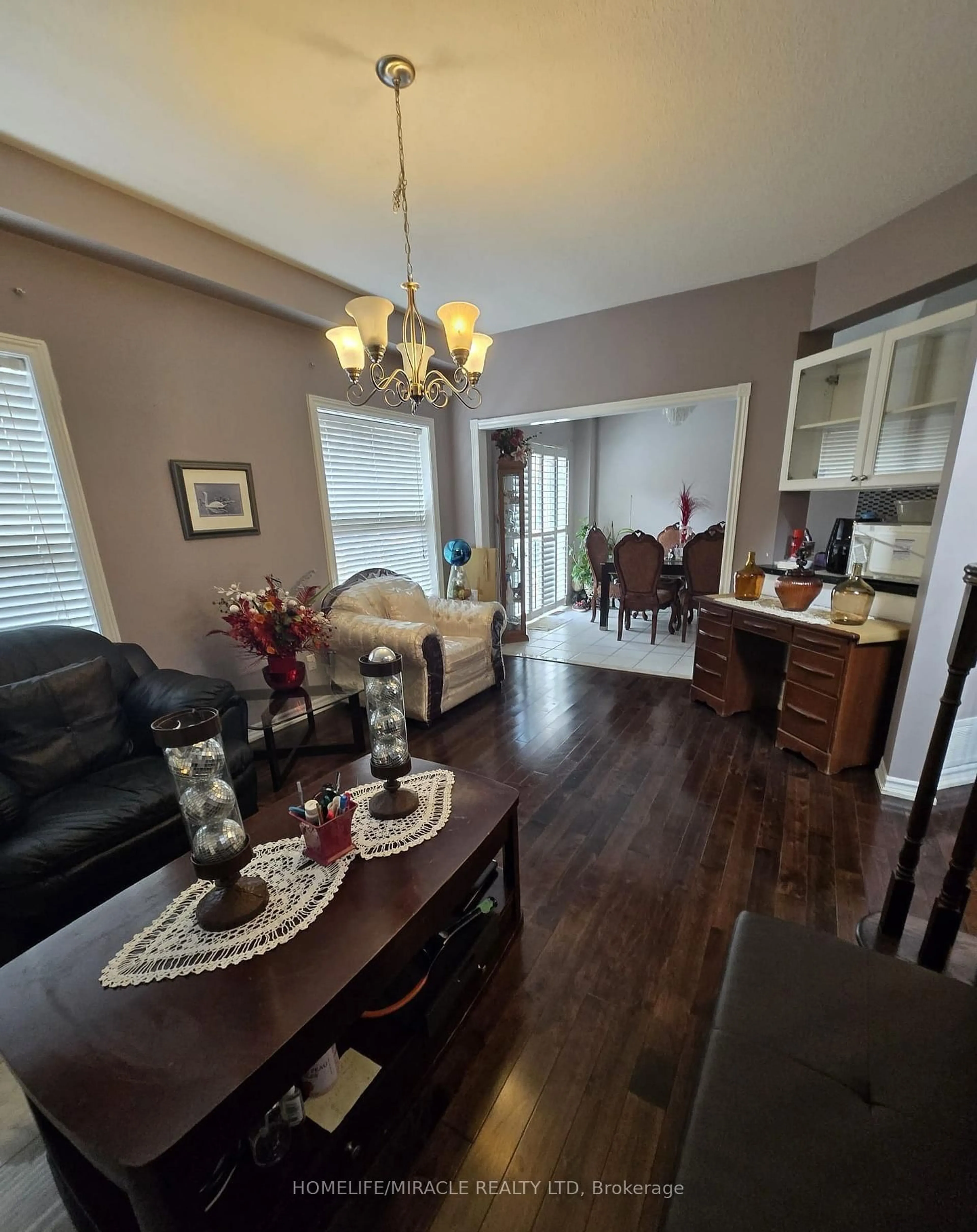 Dining room, wood/laminate floor for 10 Gina Dr, Vaughan Ontario L6A 3X2
