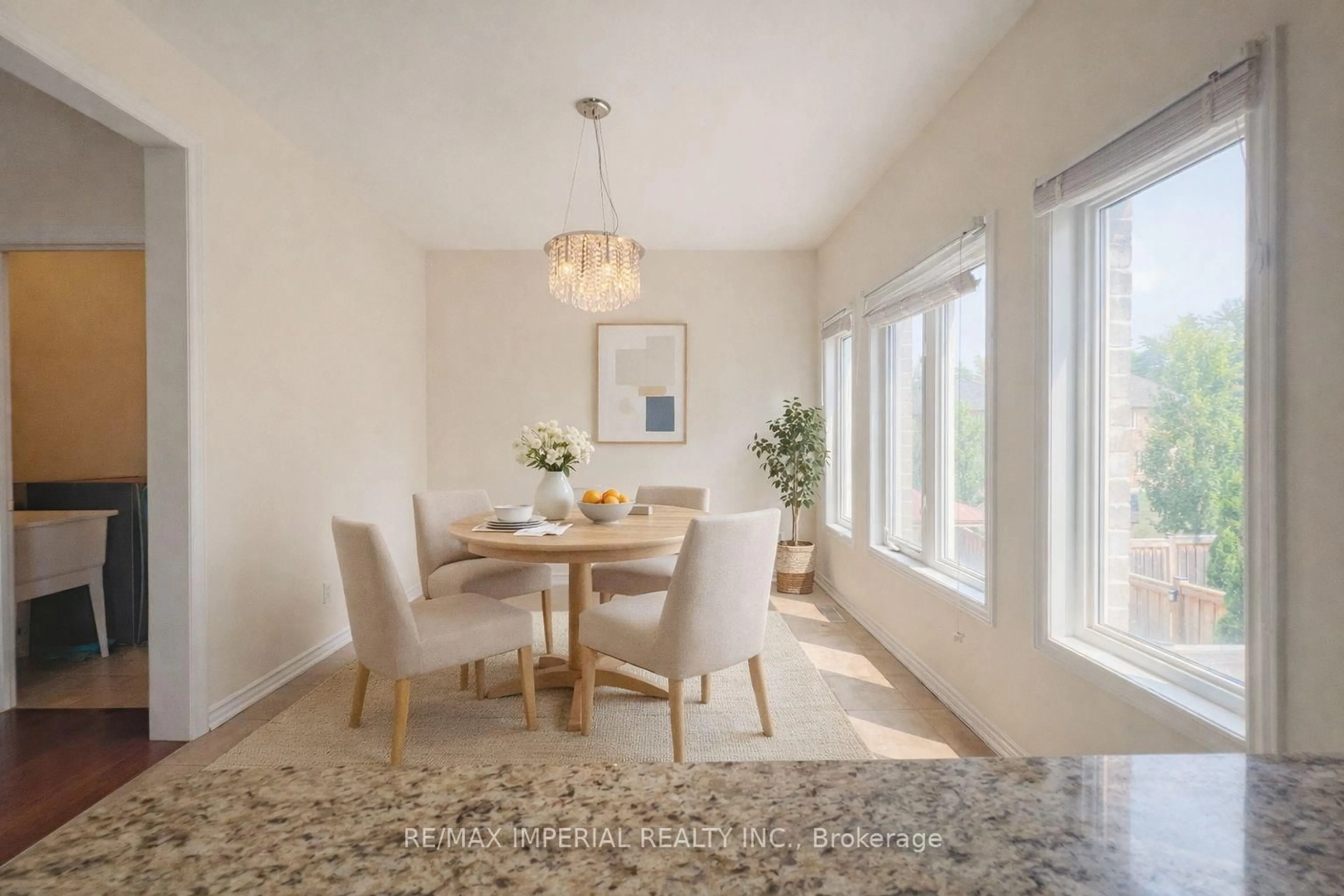 Dining room, unknown for 155 Art West Ave, Newmarket Ontario L3X 0C1