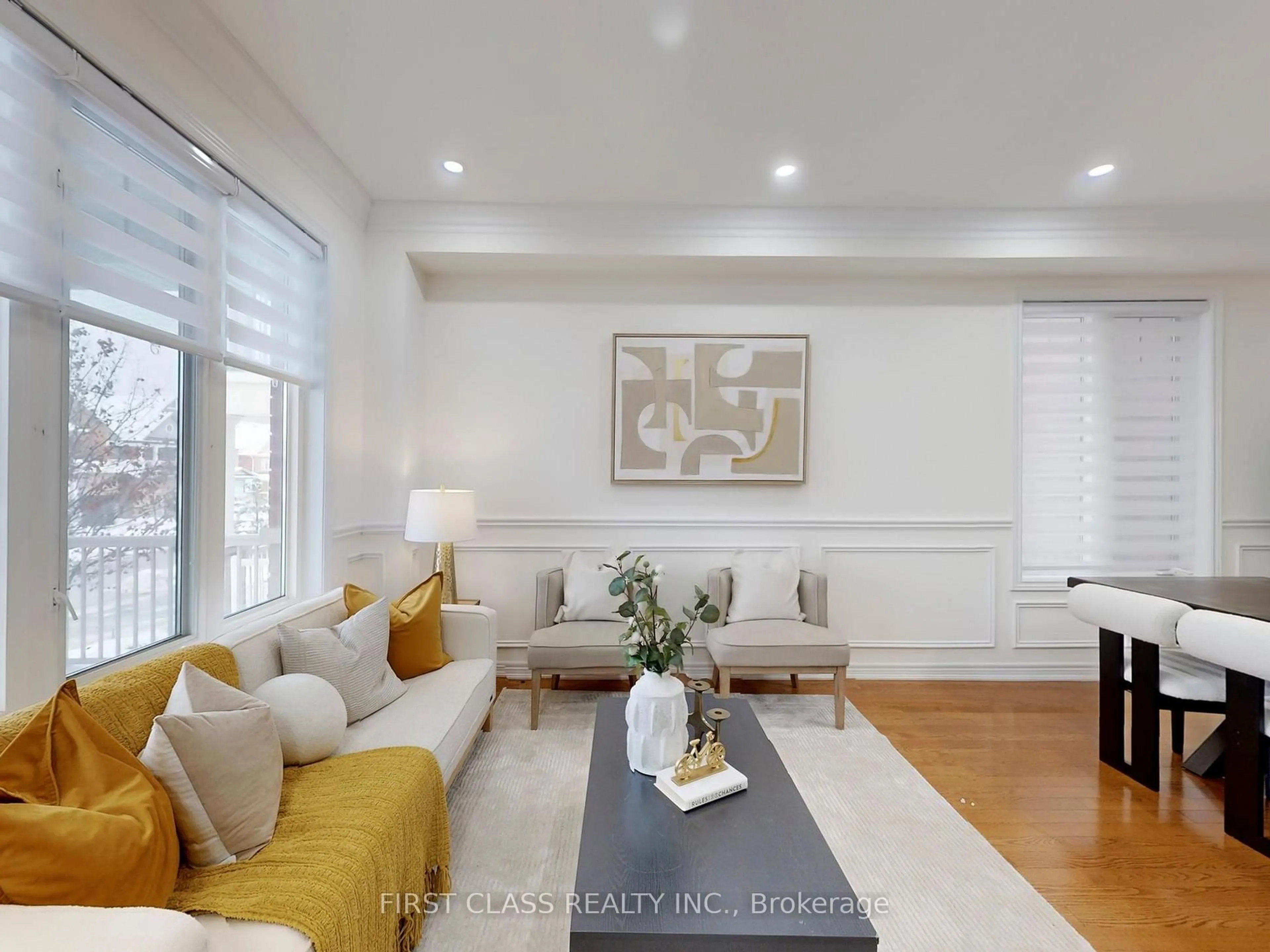 Living room with furniture, unknown for 16 Milos Rd, Richmond Hill Ontario L4E 0J9