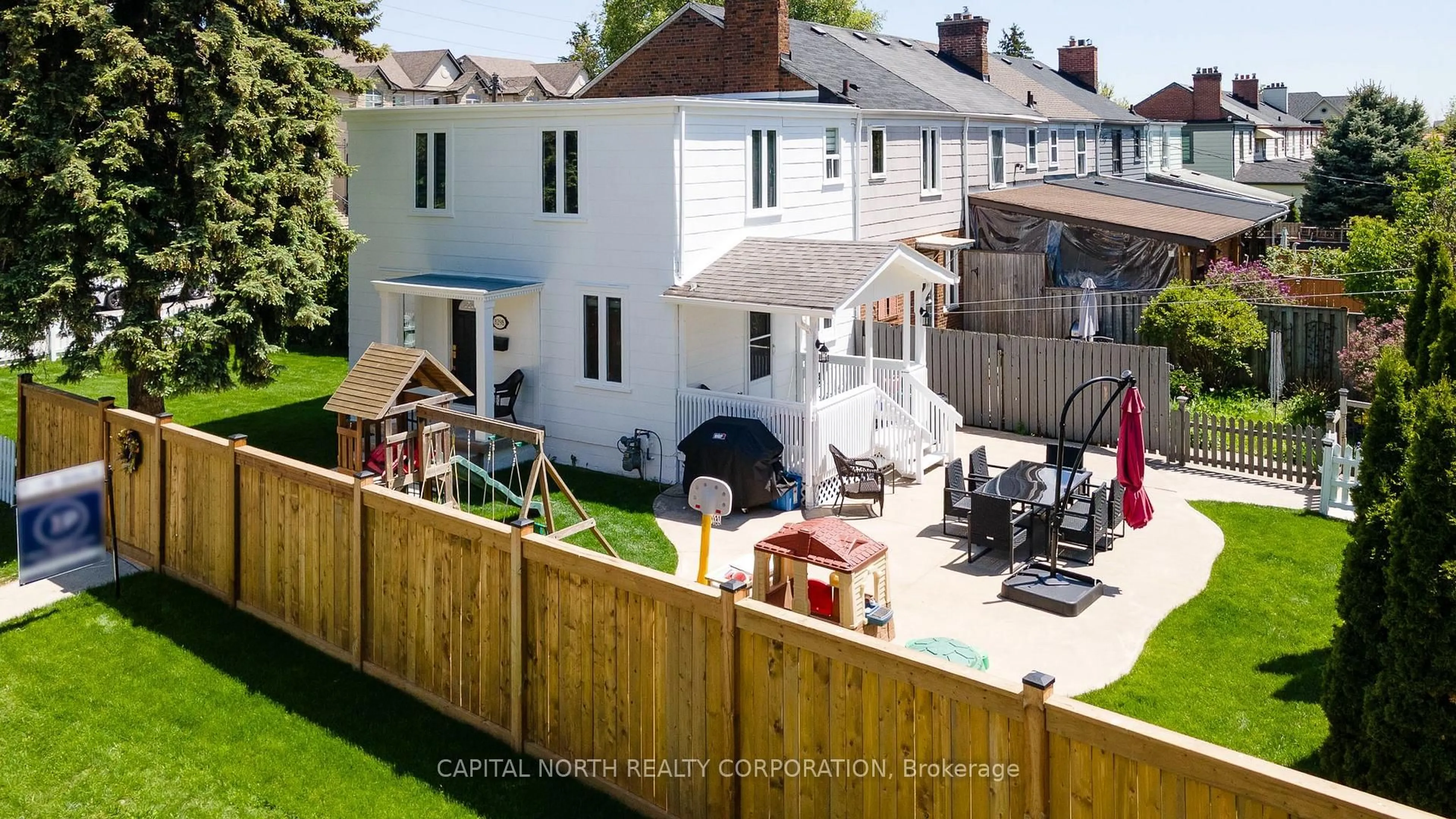 A pic from outside/outdoor area/front of a property/back of a property/a pic from drone, street for 8298 Kipling Ave, Vaughan Ontario L4L 2A6