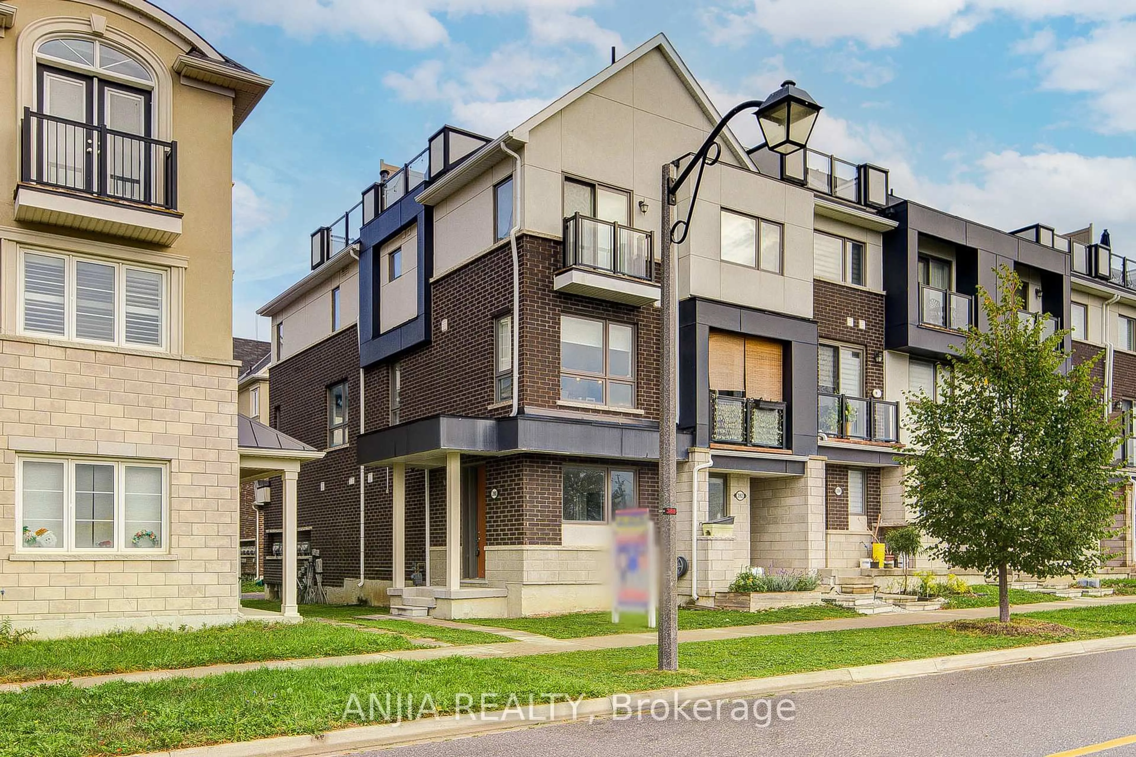 Unknown for 390 Arthur Bonner Ave, Markham Ontario L6B 1N1