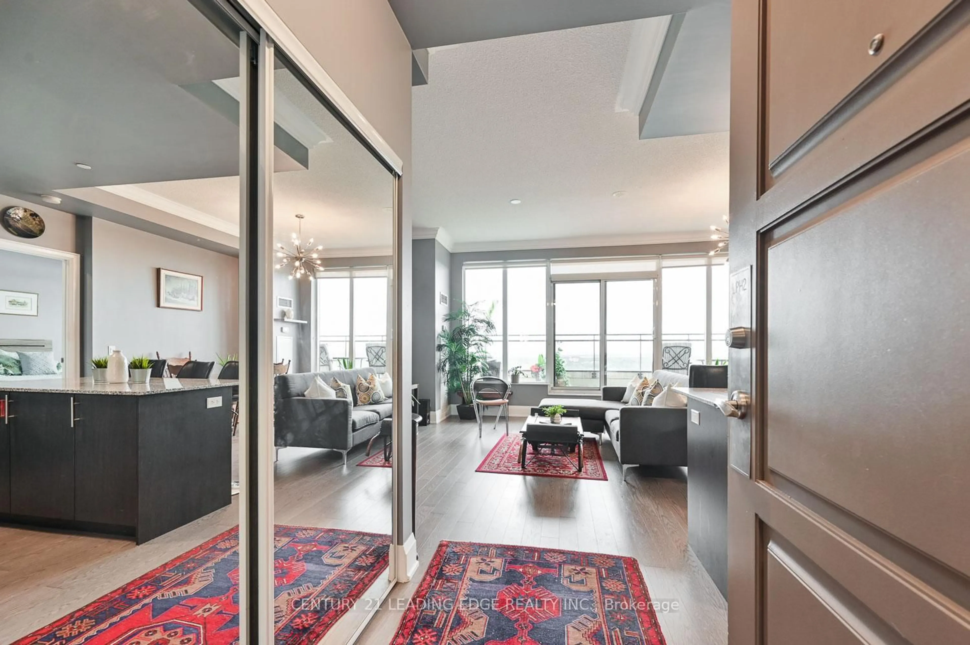 Indoor foyer for 9500 Markham Rd #LPH02, Markham Ontario L6E 0N7