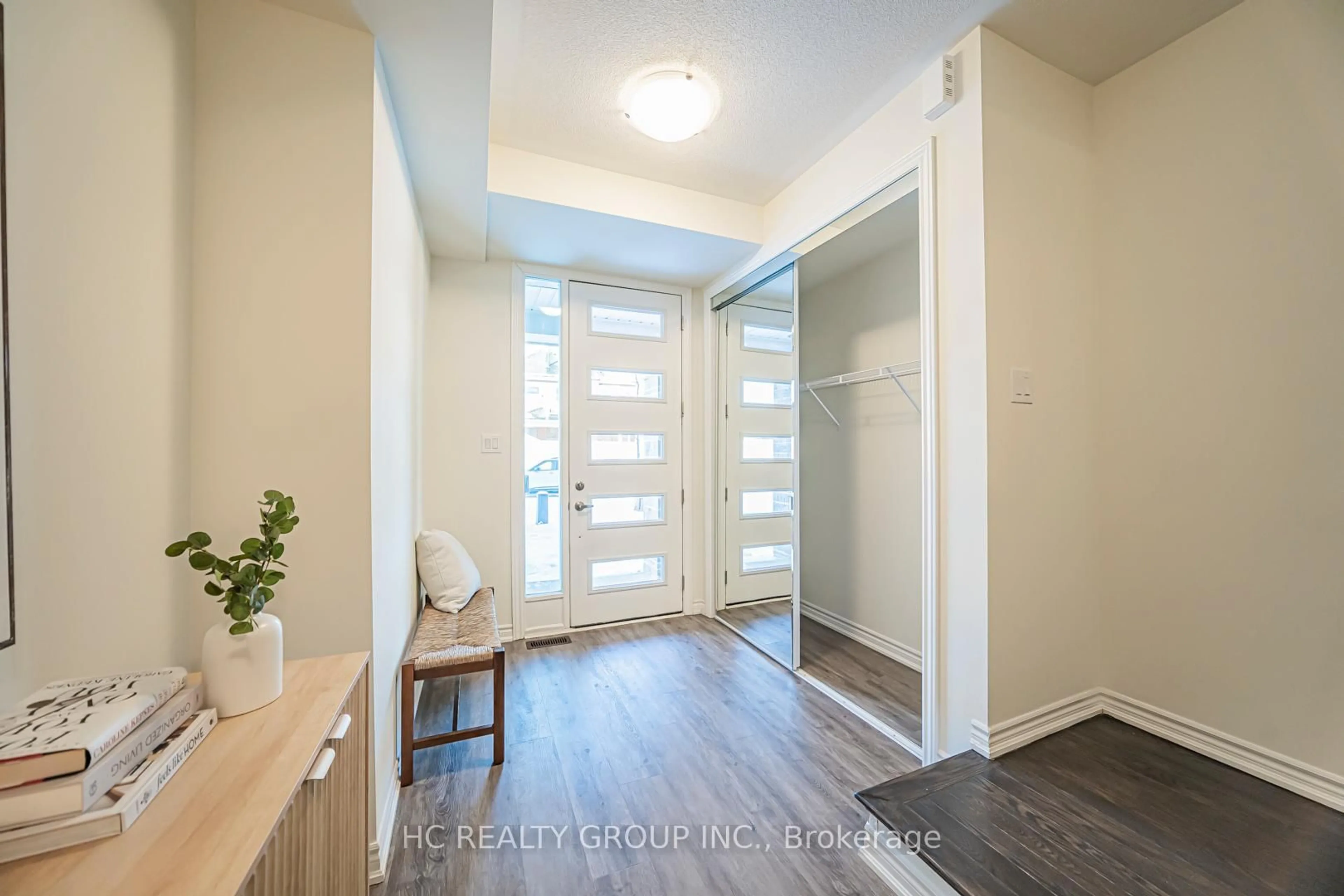 Indoor entryway for 82 Thomas Frisby Jr Cres, Markham Ontario L6C 3L2