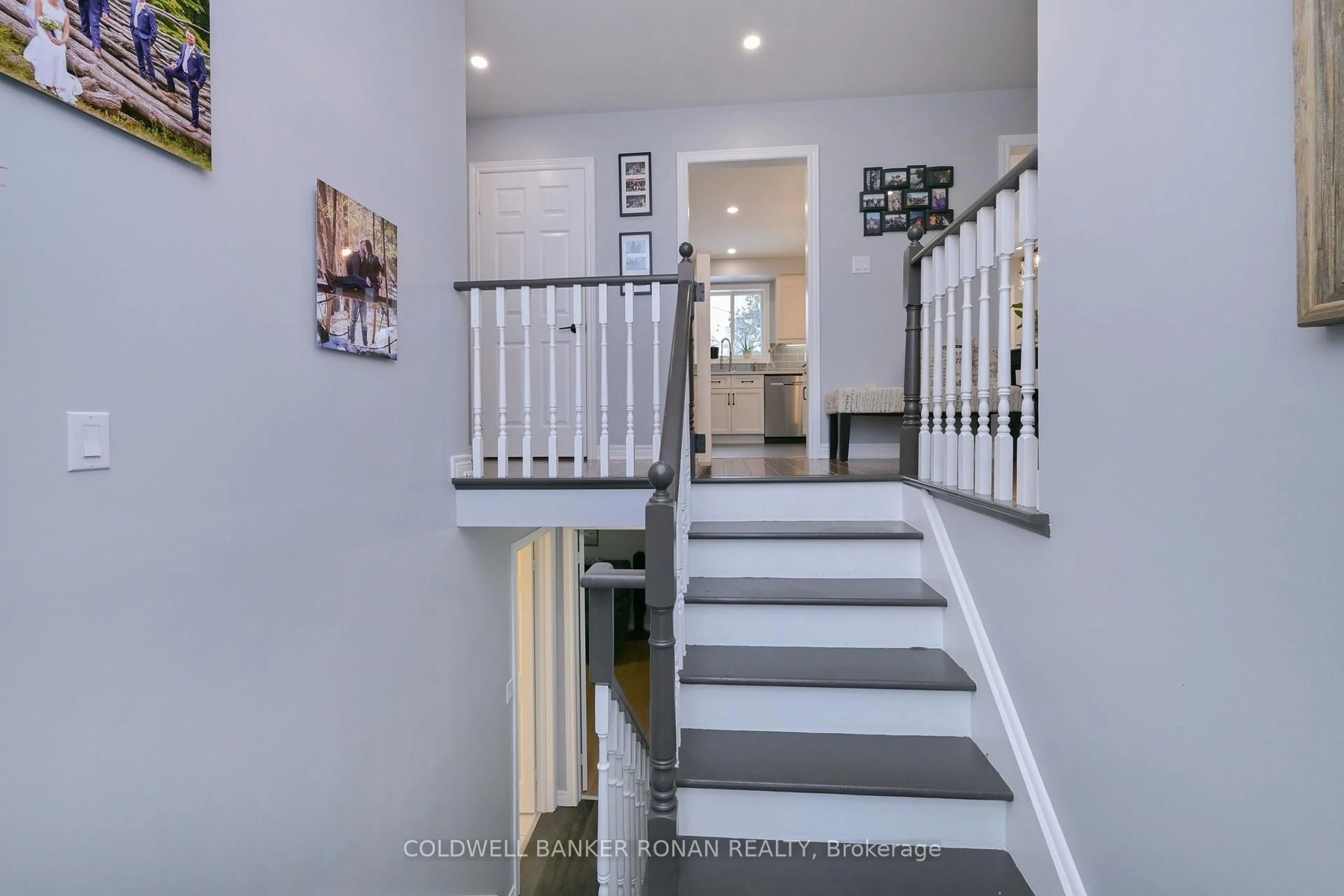 Unknown for 2303 Jack Cres, Innisfil Ontario L9S 2C7