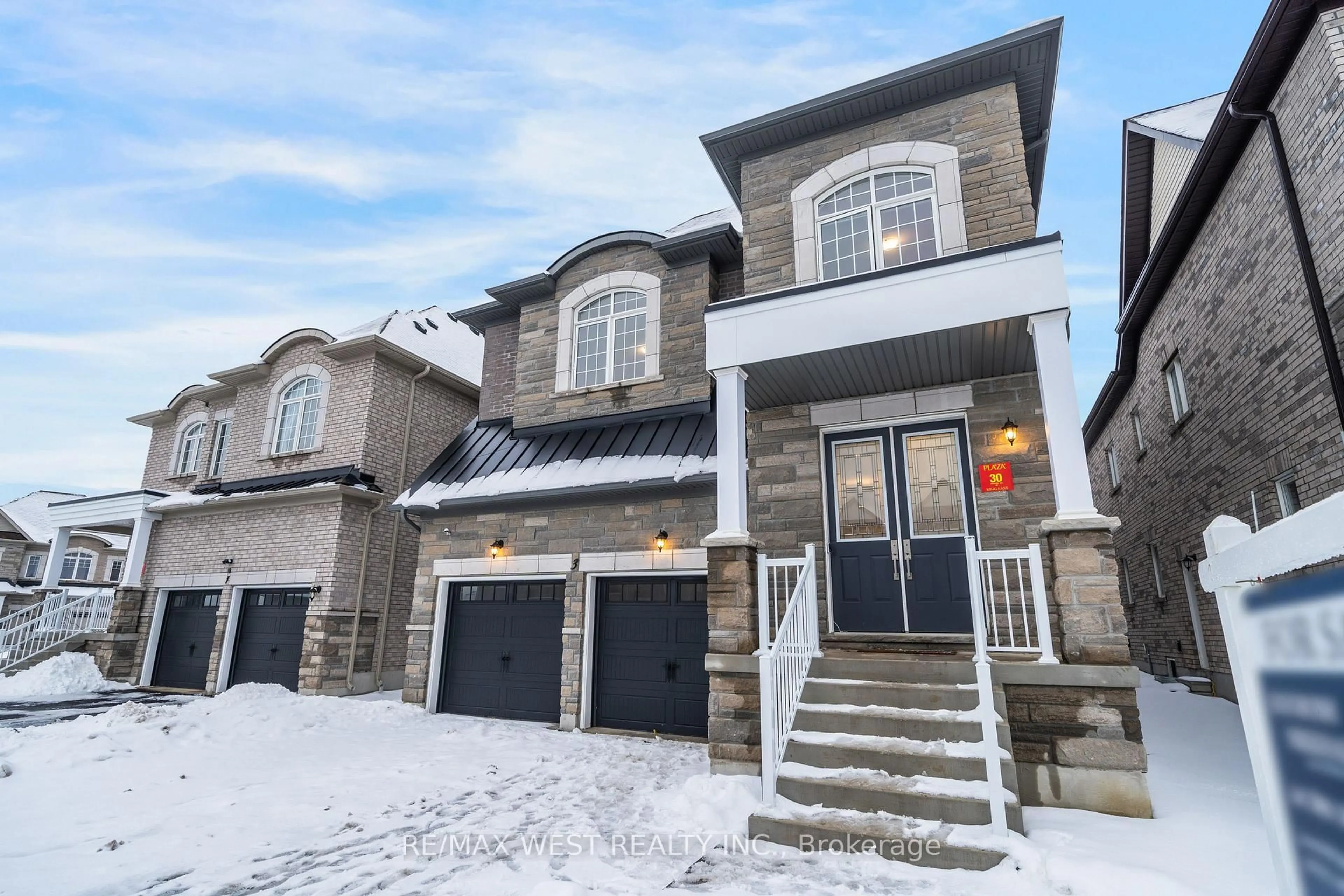 Home with brick exterior material, street for 3 Speciosa St, Richmond Hill Ontario L4E 2Y5