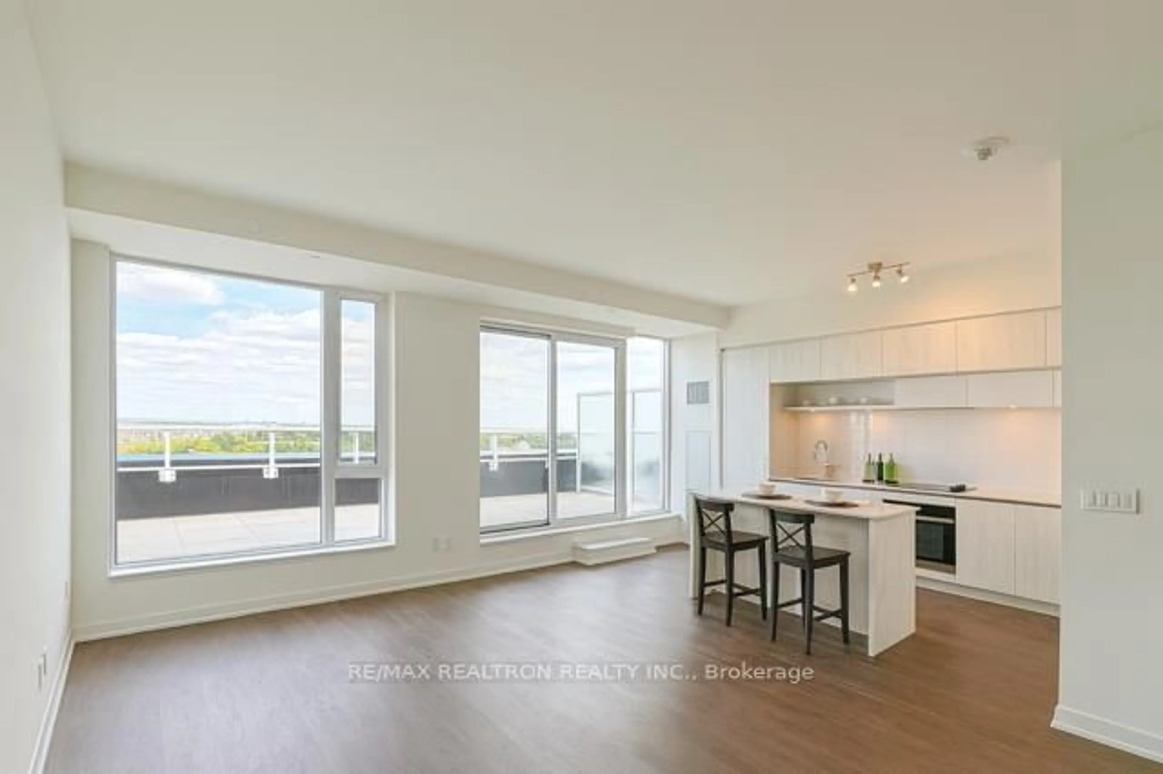 Open concept kitchen, unknown for 6 David Eyer Rd #PH 913, Richmond Hill Ontario L4S 0N5
