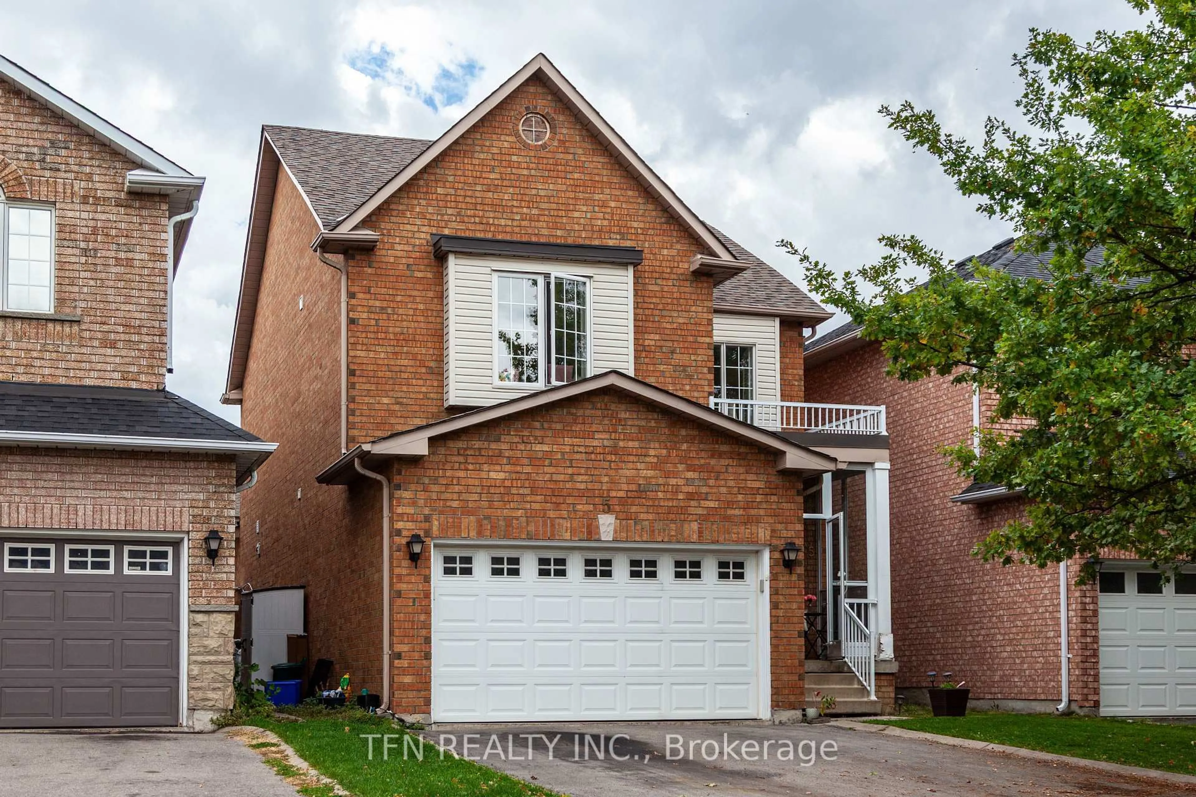 Home with brick exterior material, street for 5 Belwood Blvd, Vaughan Ontario L4K 5H4