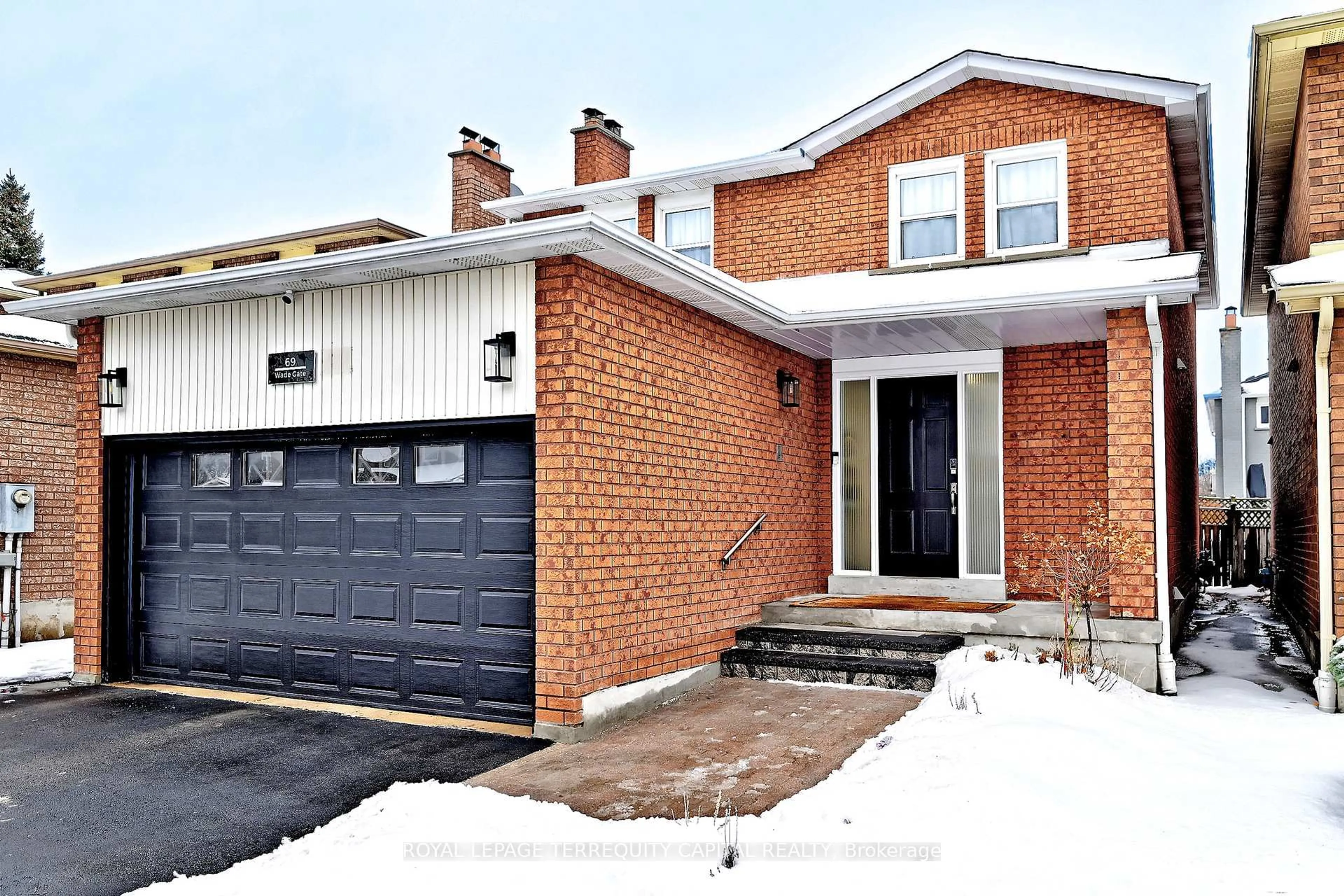 Home with brick exterior material, street for 69 Wade Gate, Vaughan Ontario L4J 5X5