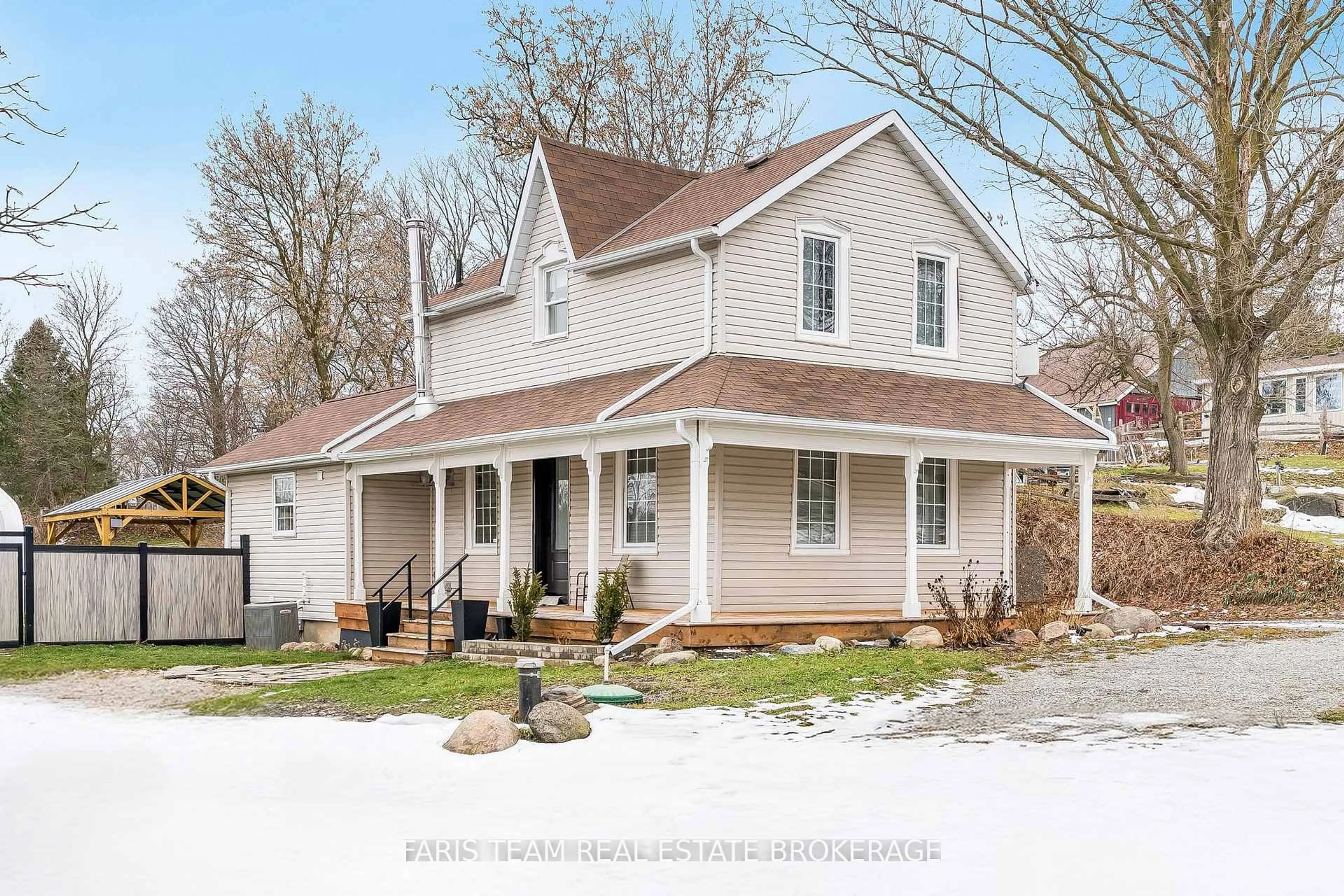 Home with vinyl exterior material, street for 3740 Simcoe County Road 27, Bradford West Gwillimbury Ontario L3Z 3X2