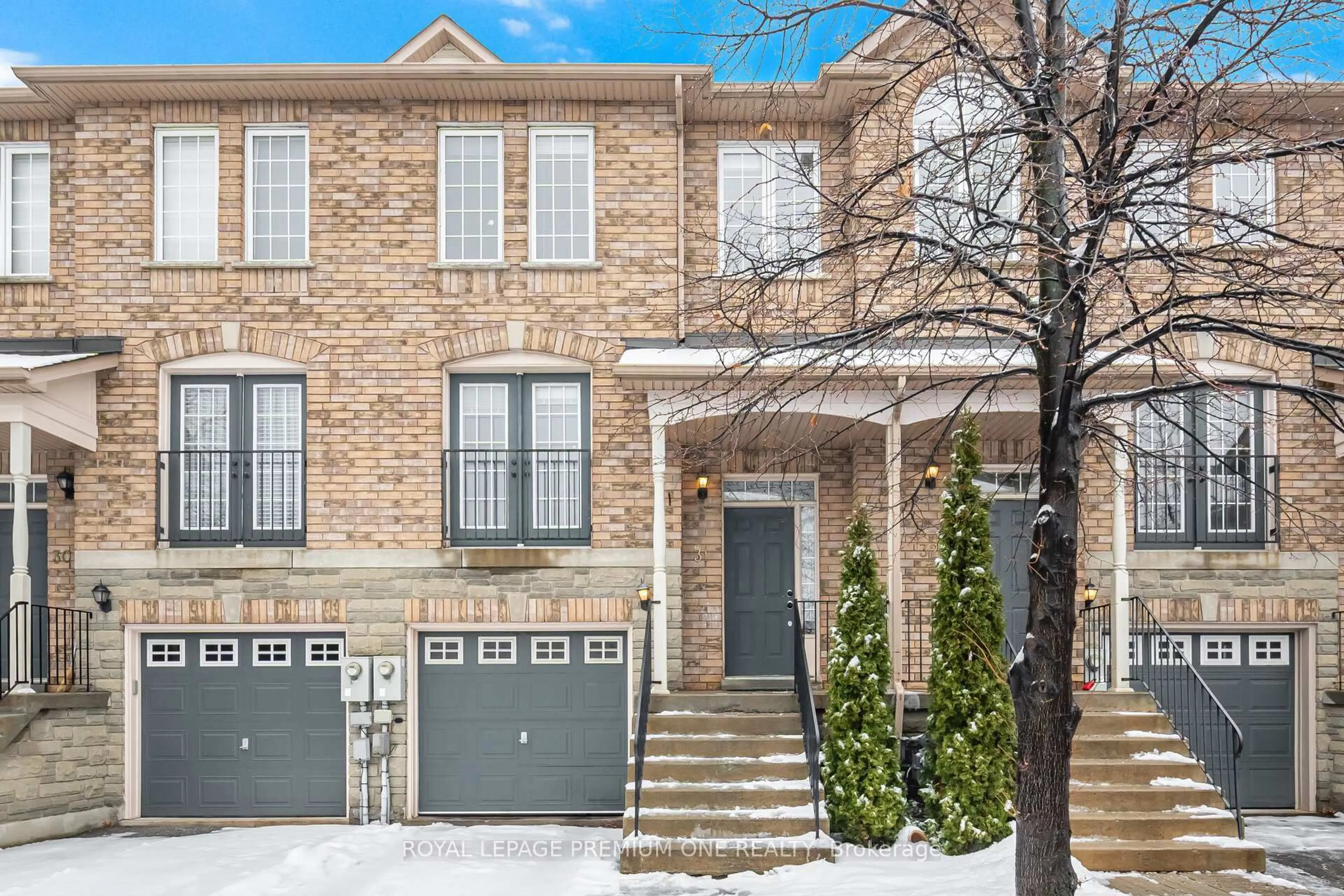 Home with brick exterior material, street for 19 Foxchase Ave #31, Vaughan Ontario L4L 9M9