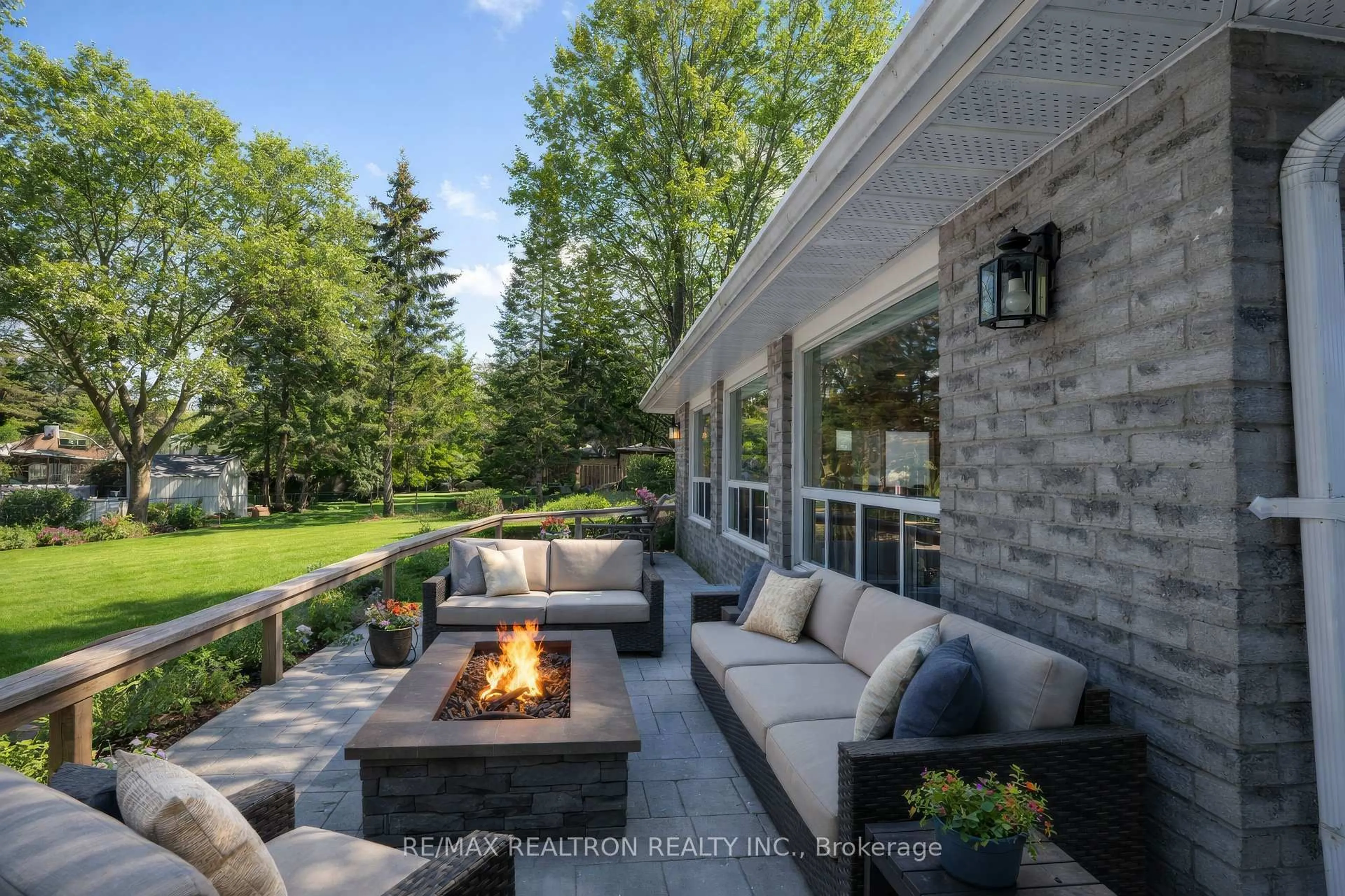 Patio, unknown for 66 Lakeland Cres, Richmond Hill Ontario L4E 2Z9