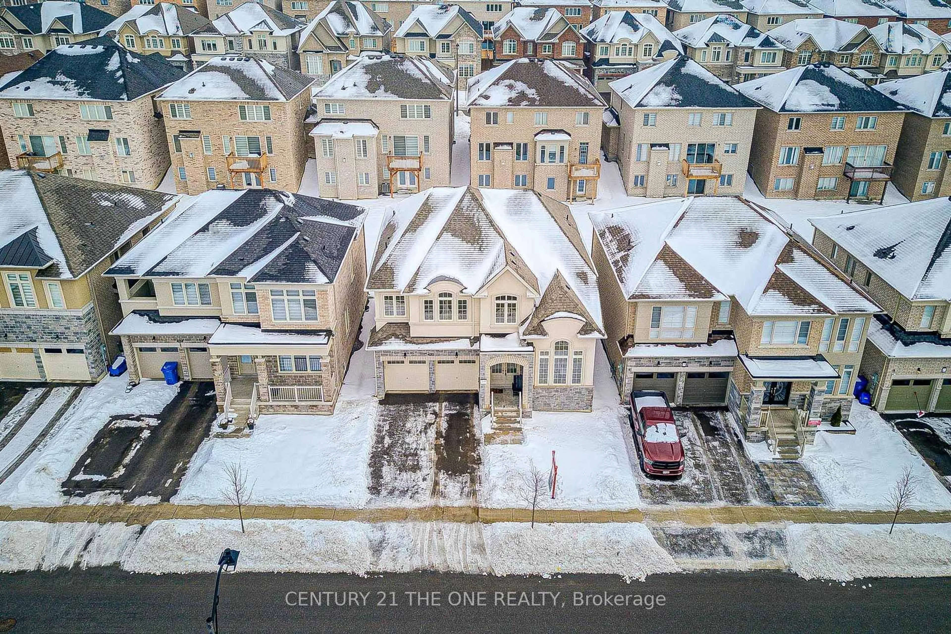 A pic from outside/outdoor area/front of a property/back of a property/a pic from drone, city buildings view from balcony for 420 Seaview Hts, East Gwillimbury Ontario L9N 0Y5
