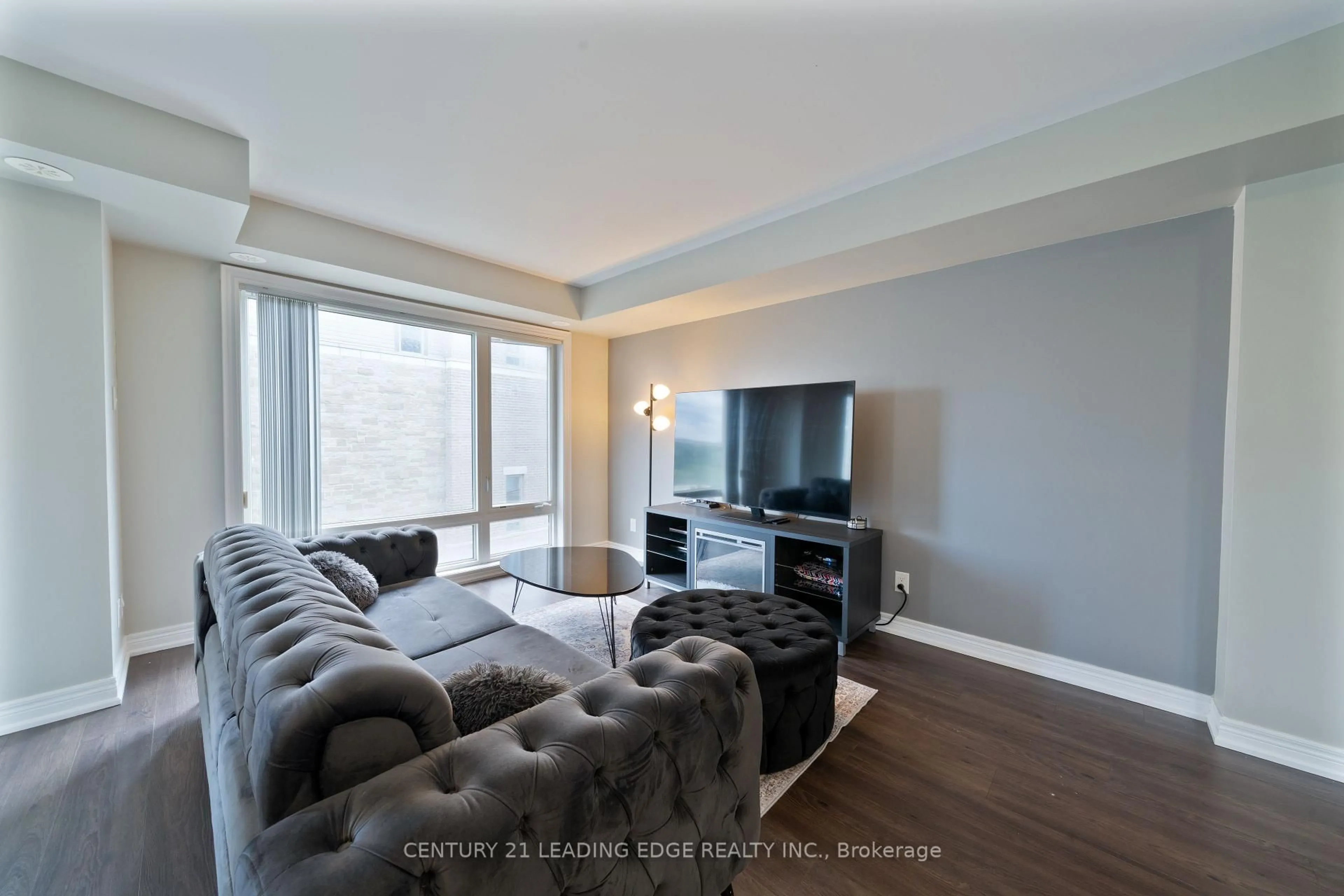 Living room with furniture, unknown for 2 Dunsheath Way #132, Markham Ontario L6B 1N3