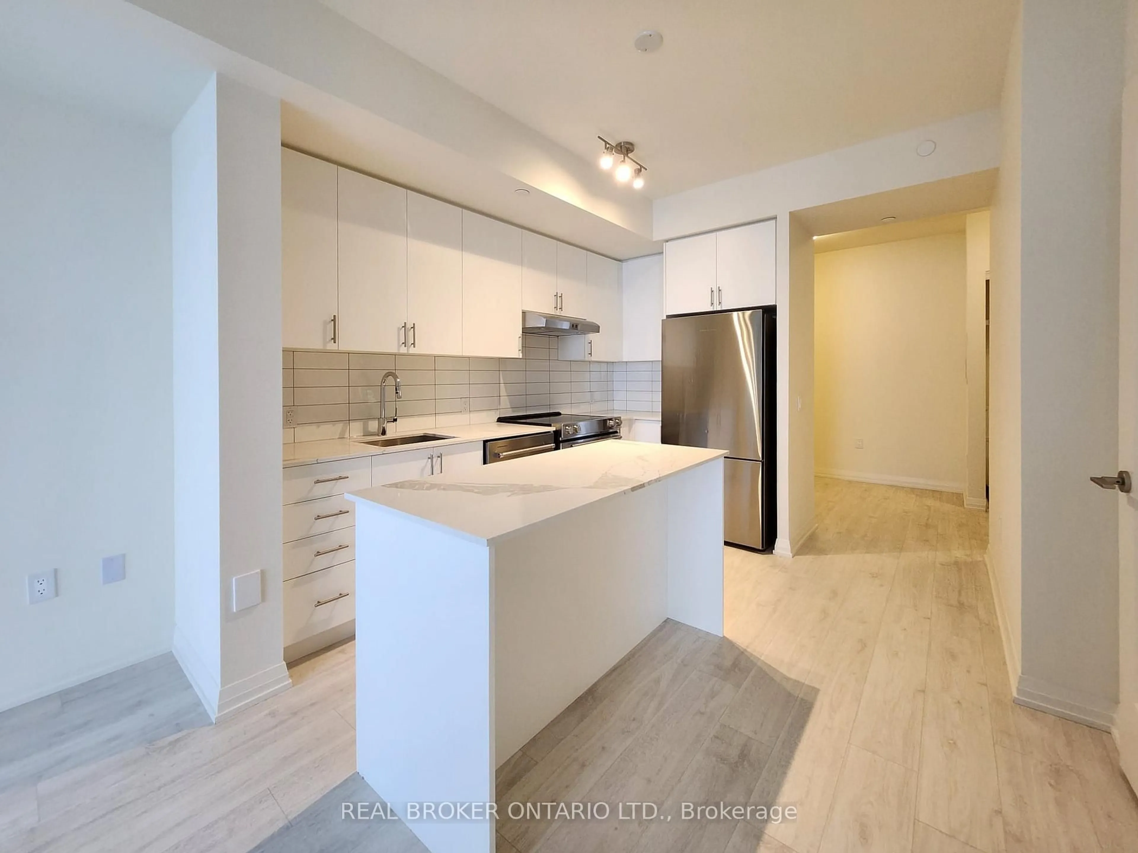 Open concept kitchen, unknown for 9000 Jane St #1825, Vaughan Ontario L4K 0M6