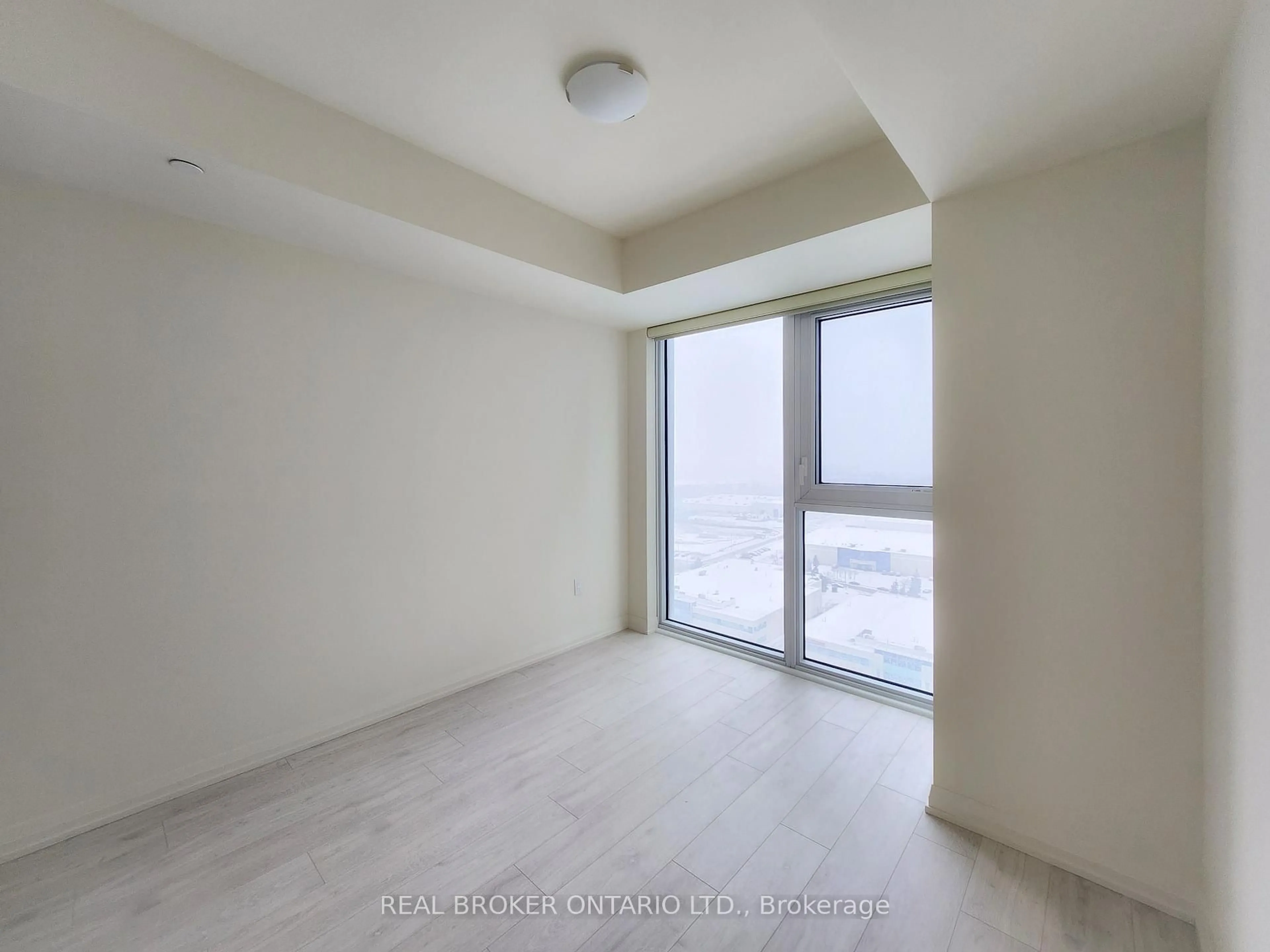 A pic of a room for 9000 Jane St #1825, Vaughan Ontario L4K 0M6
