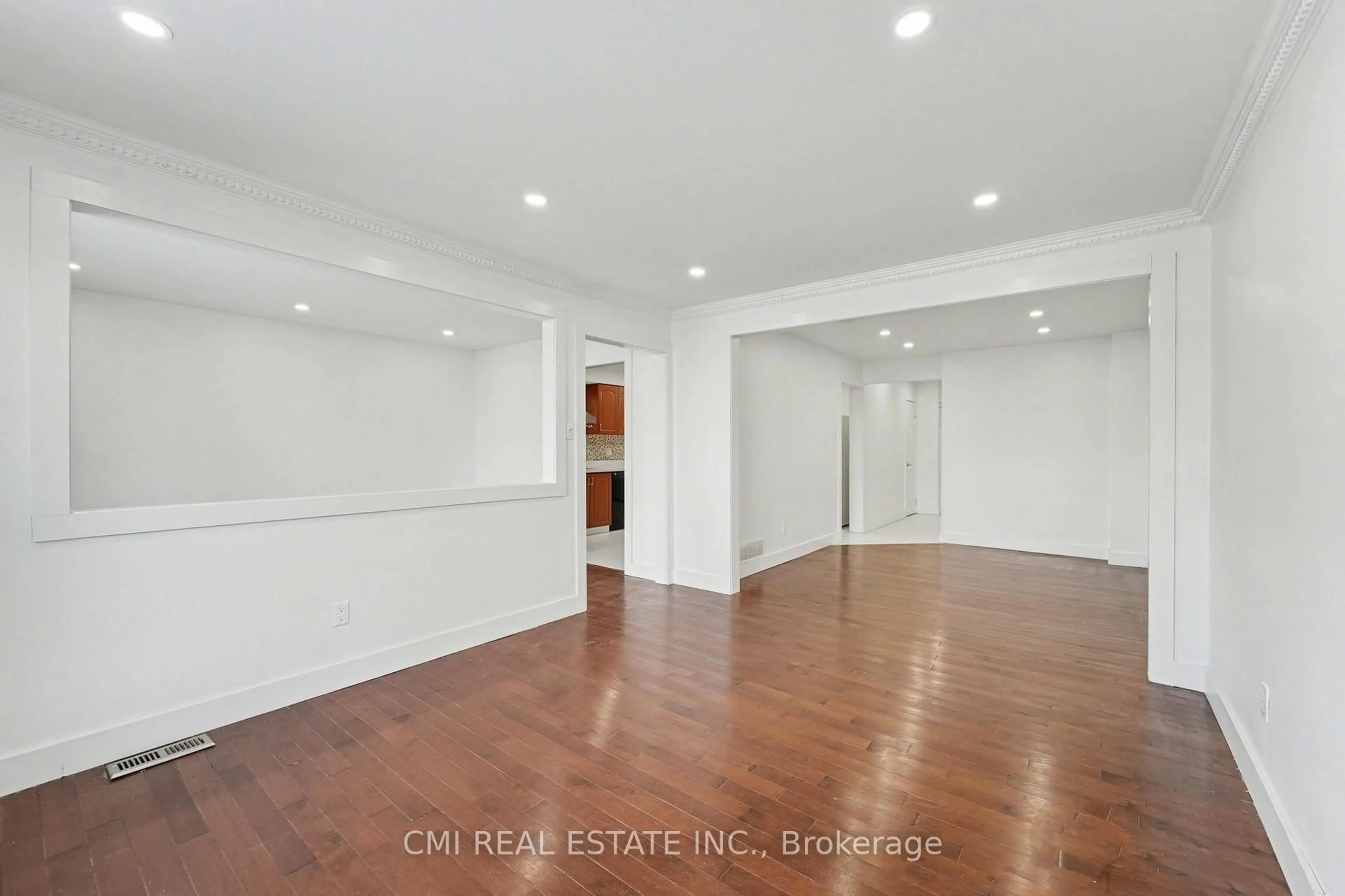 Unknown for 22 Lavron Crt, Markham Ontario L3S 2R3