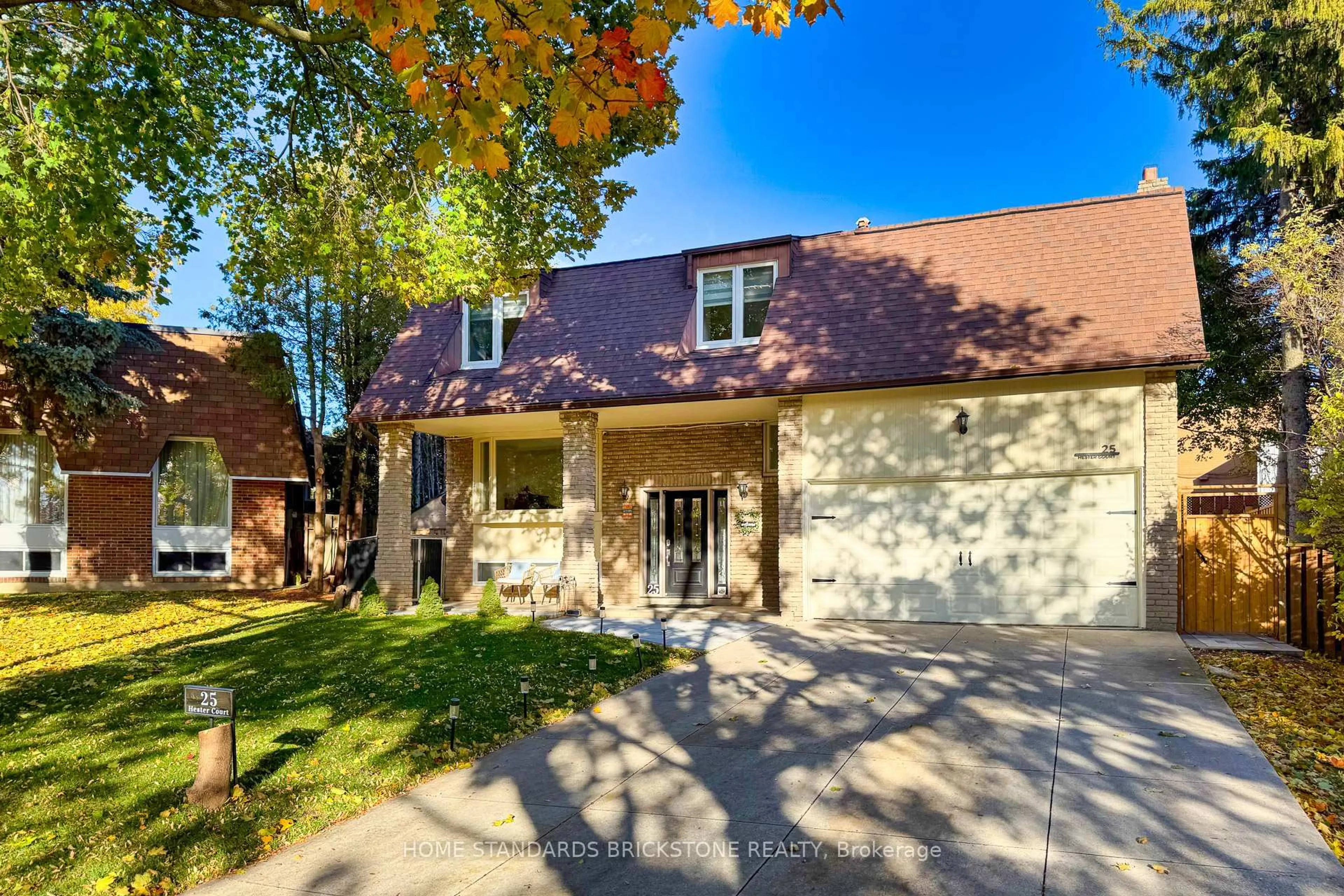 Home with brick exterior material, street for 25 Hester Crt, Markham Ontario L3T 3K4