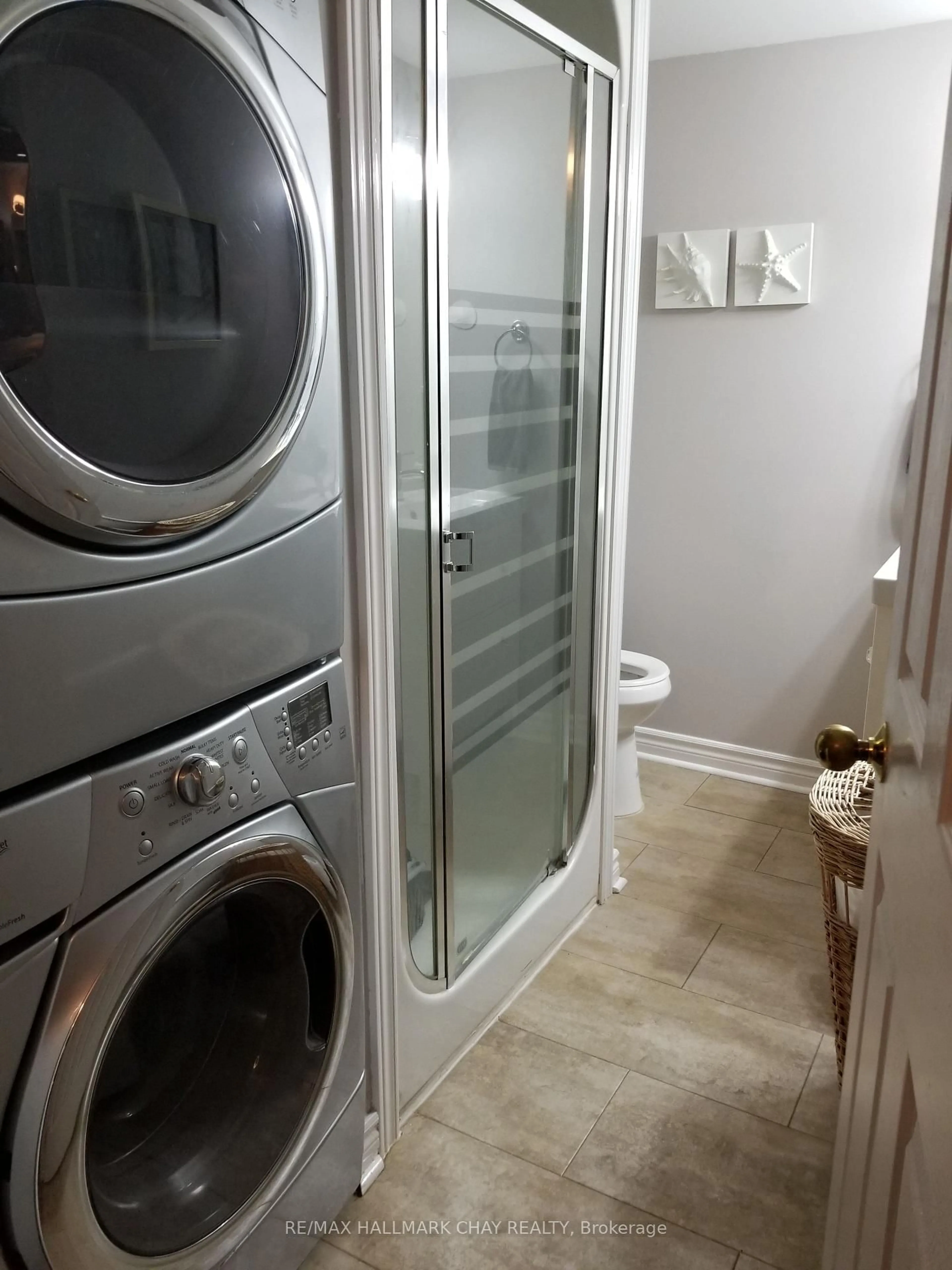 Laundry room for 77 Mill St #2, New Tecumseth Ontario L0G 1W0
