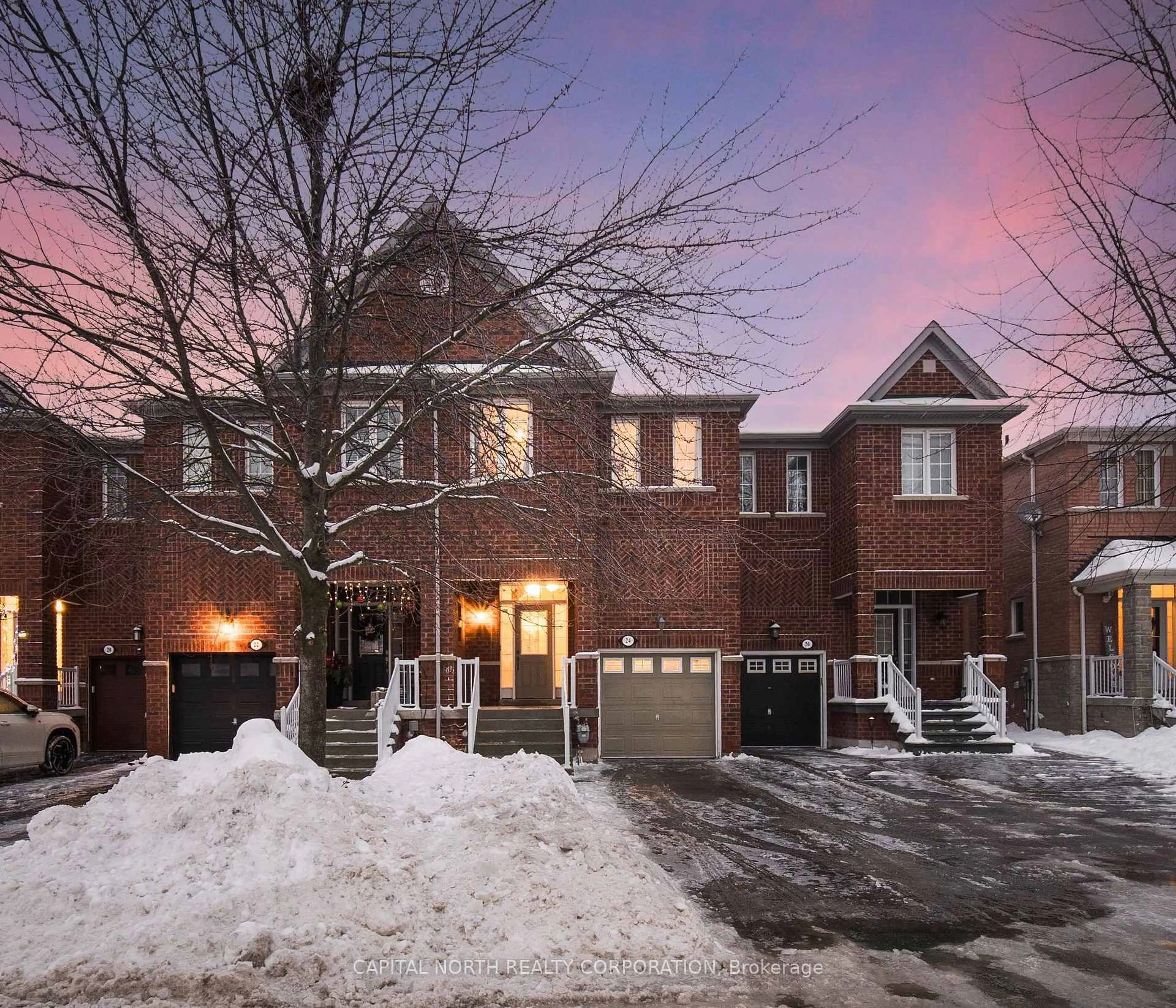 Home with brick exterior material, street for 24 Gosnel Circ, Bradford West Gwillimbury Ontario L3Z 0G4