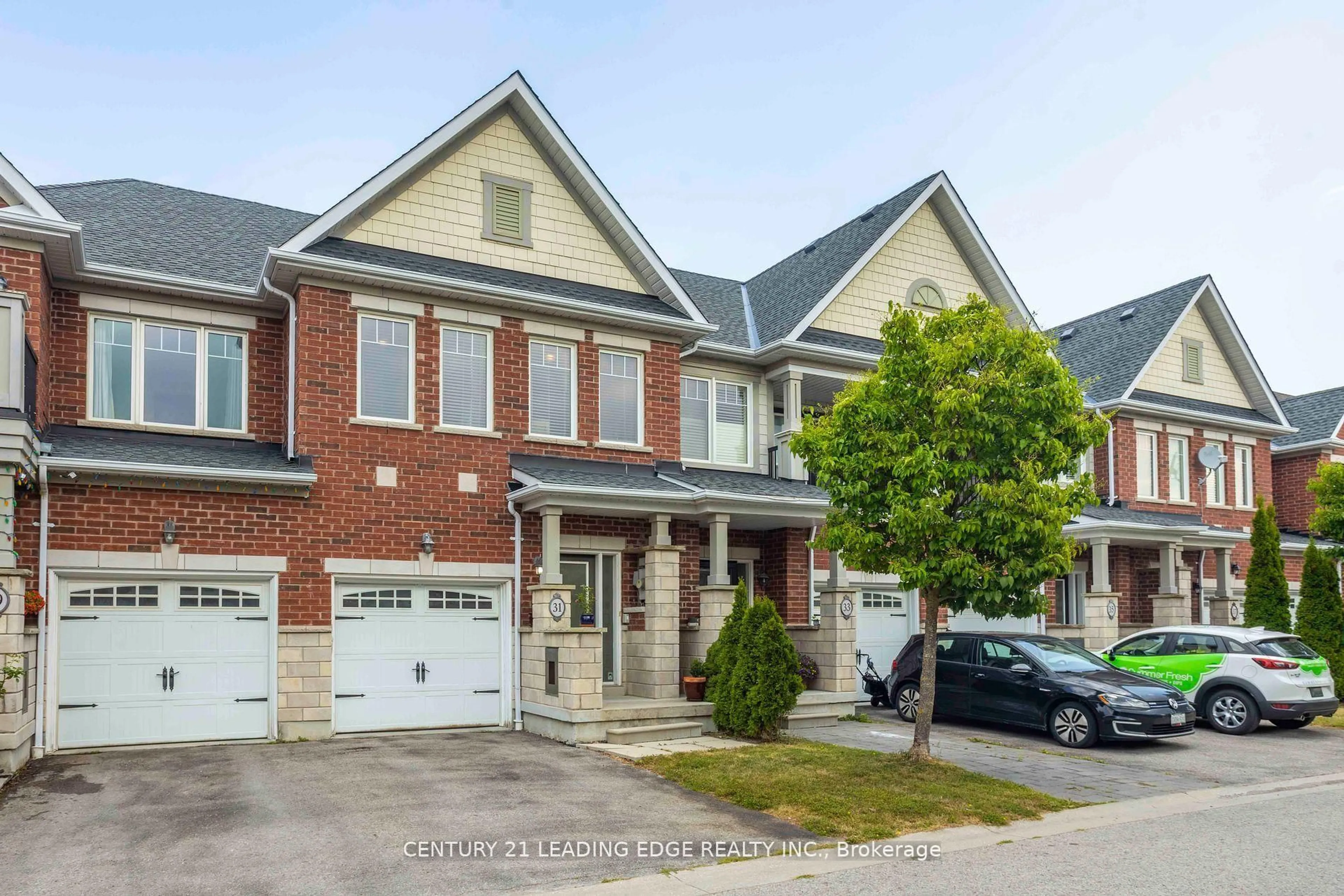 Home with brick exterior material, street for 31 NW Passage, Whitchurch-Stouffville Ontario L4A 0W5