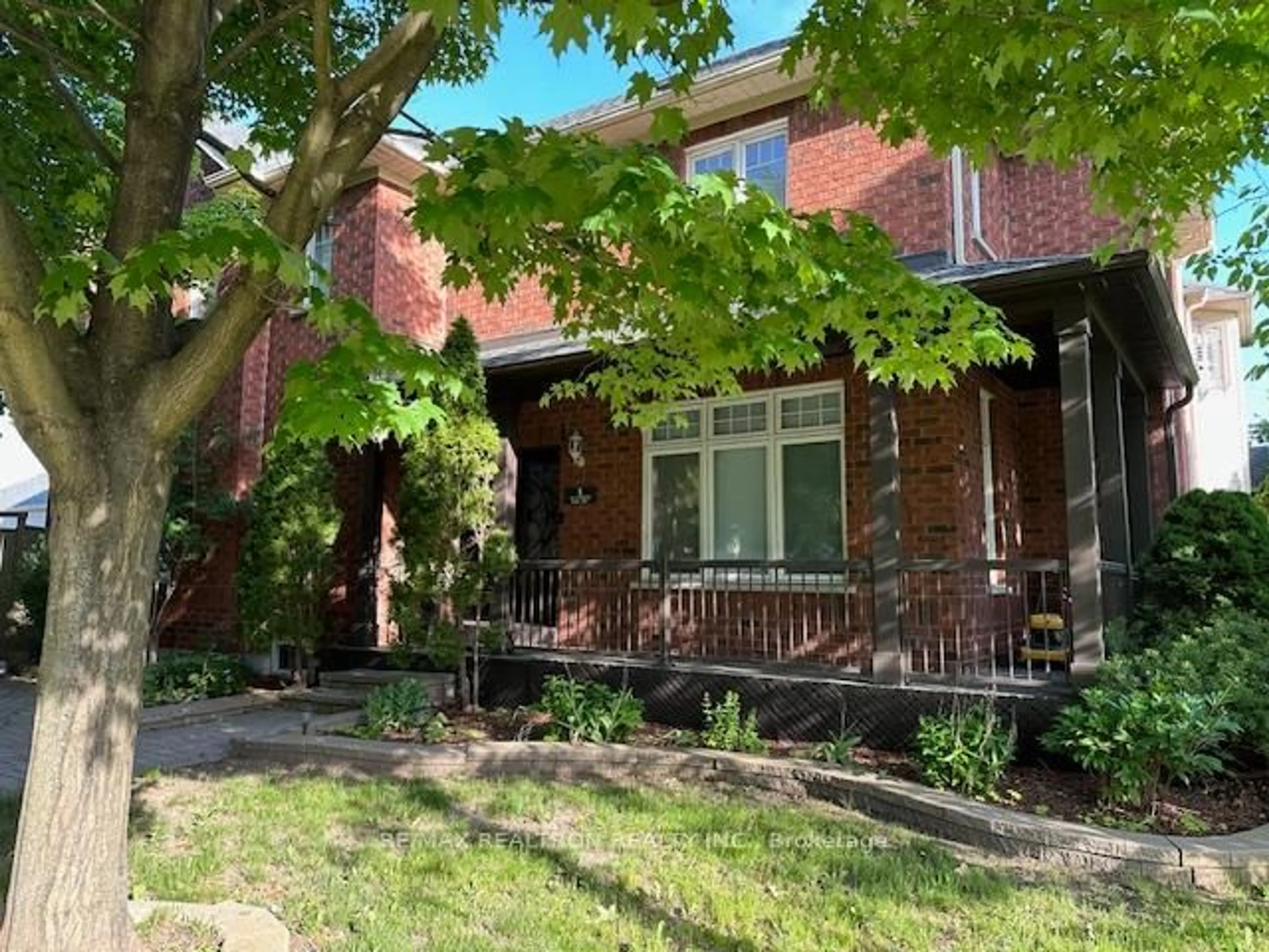 Home with brick exterior material, street for 1 Settlement Park Ave, Markham Ontario L6B 1B5