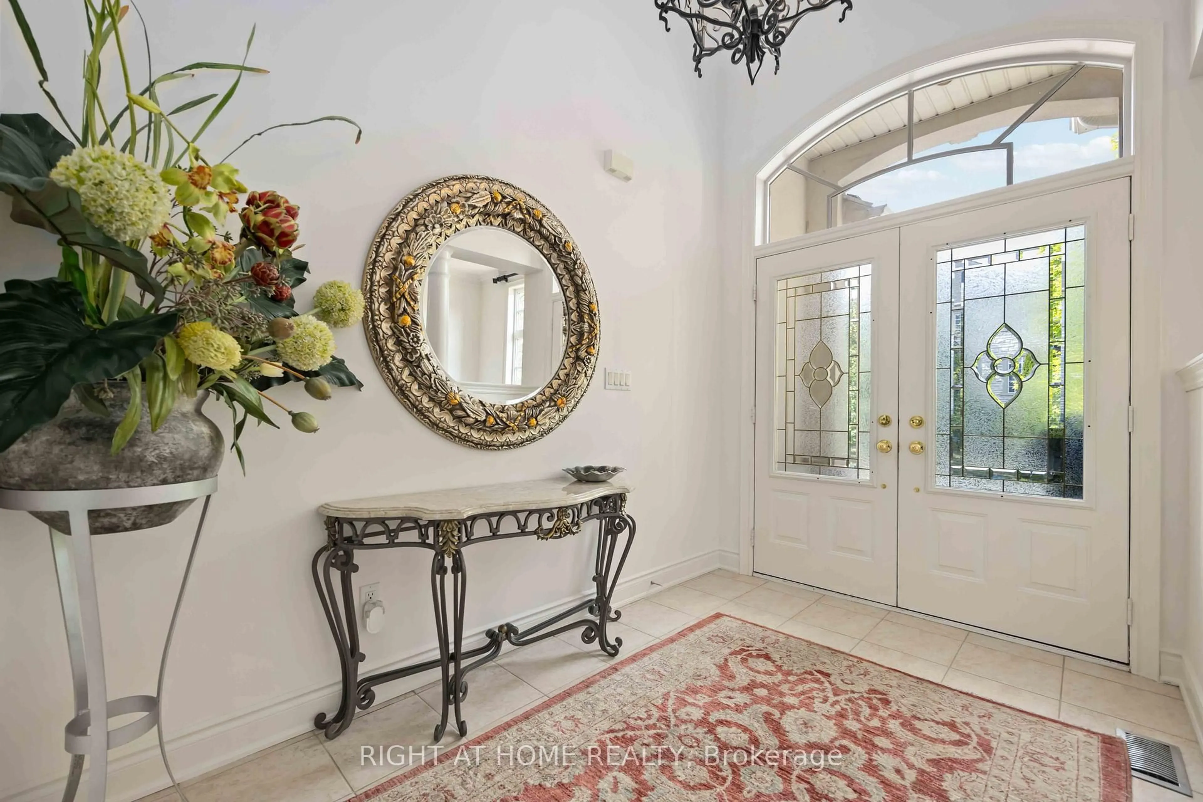 Indoor entryway for 6 Sachet Dr, Richmond Hill Ontario L4E 4S1