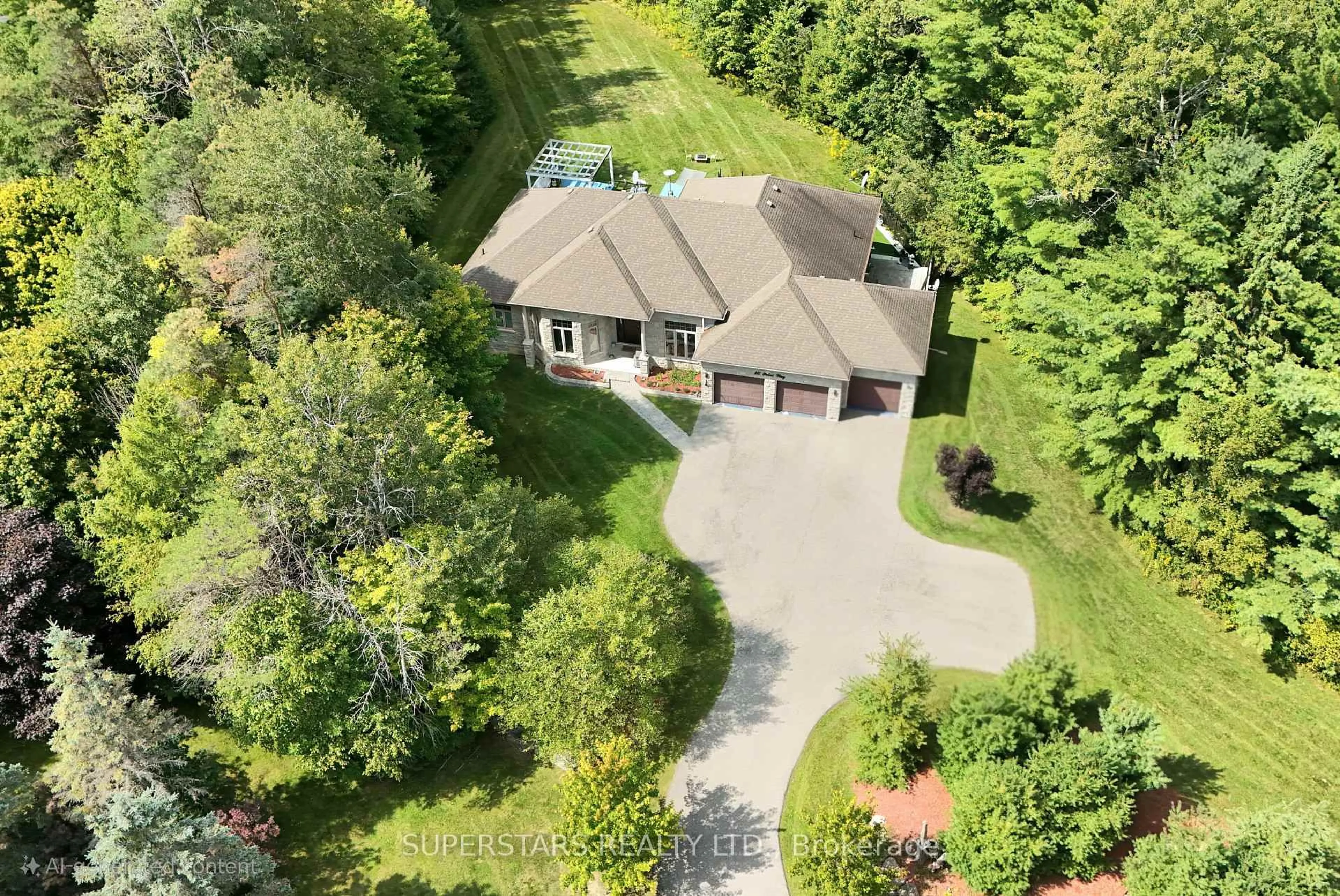 A pic from outside/outdoor area/front of a property/back of a property/a pic from drone, street for 26 Pelosi Way, East Gwillimbury Ontario L0G 1M0