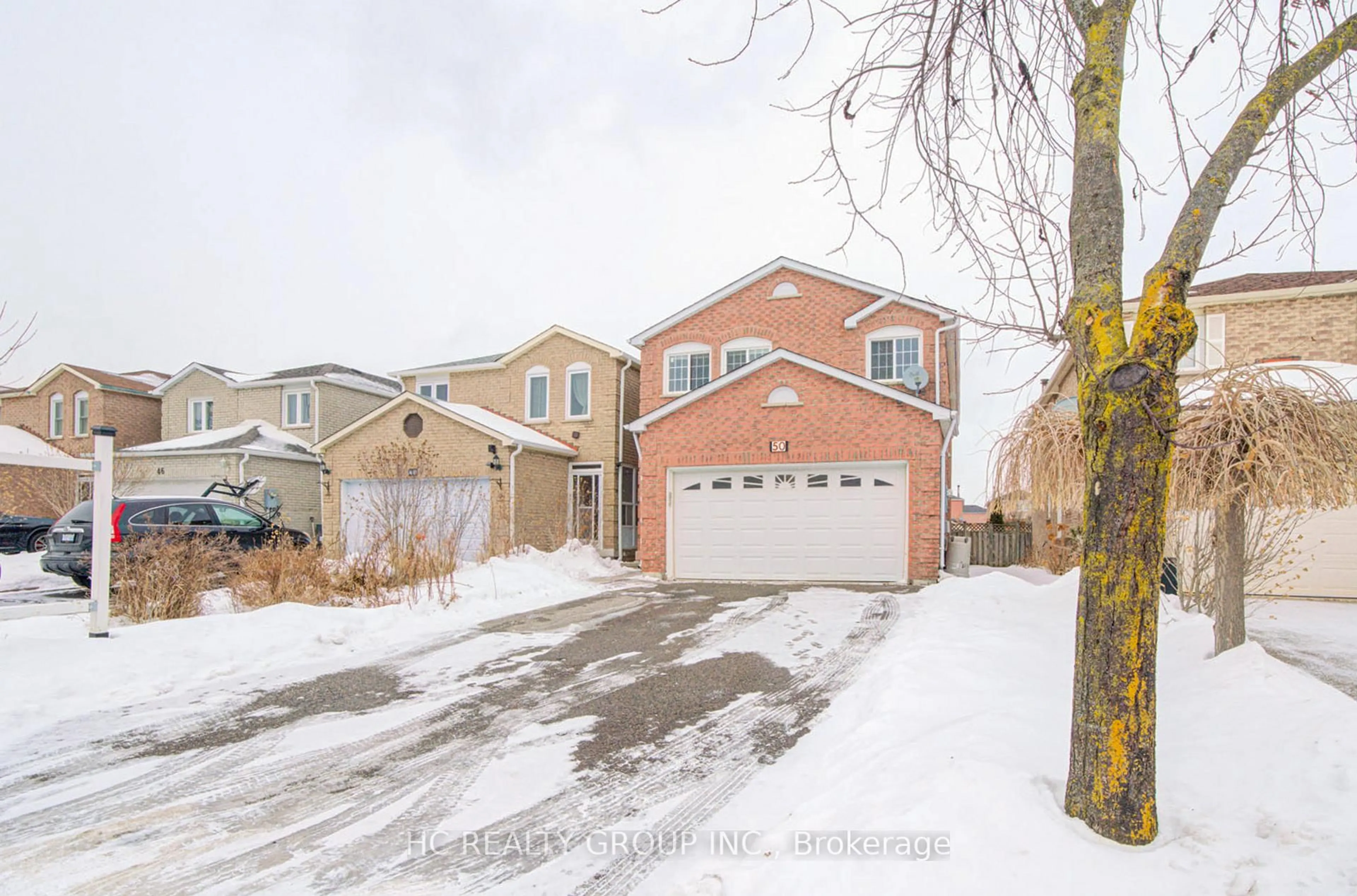 A pic from outside/outdoor area/front of a property/back of a property/a pic from drone, street for 50 Lavron Crt, Markham Ontario L3S 2P1