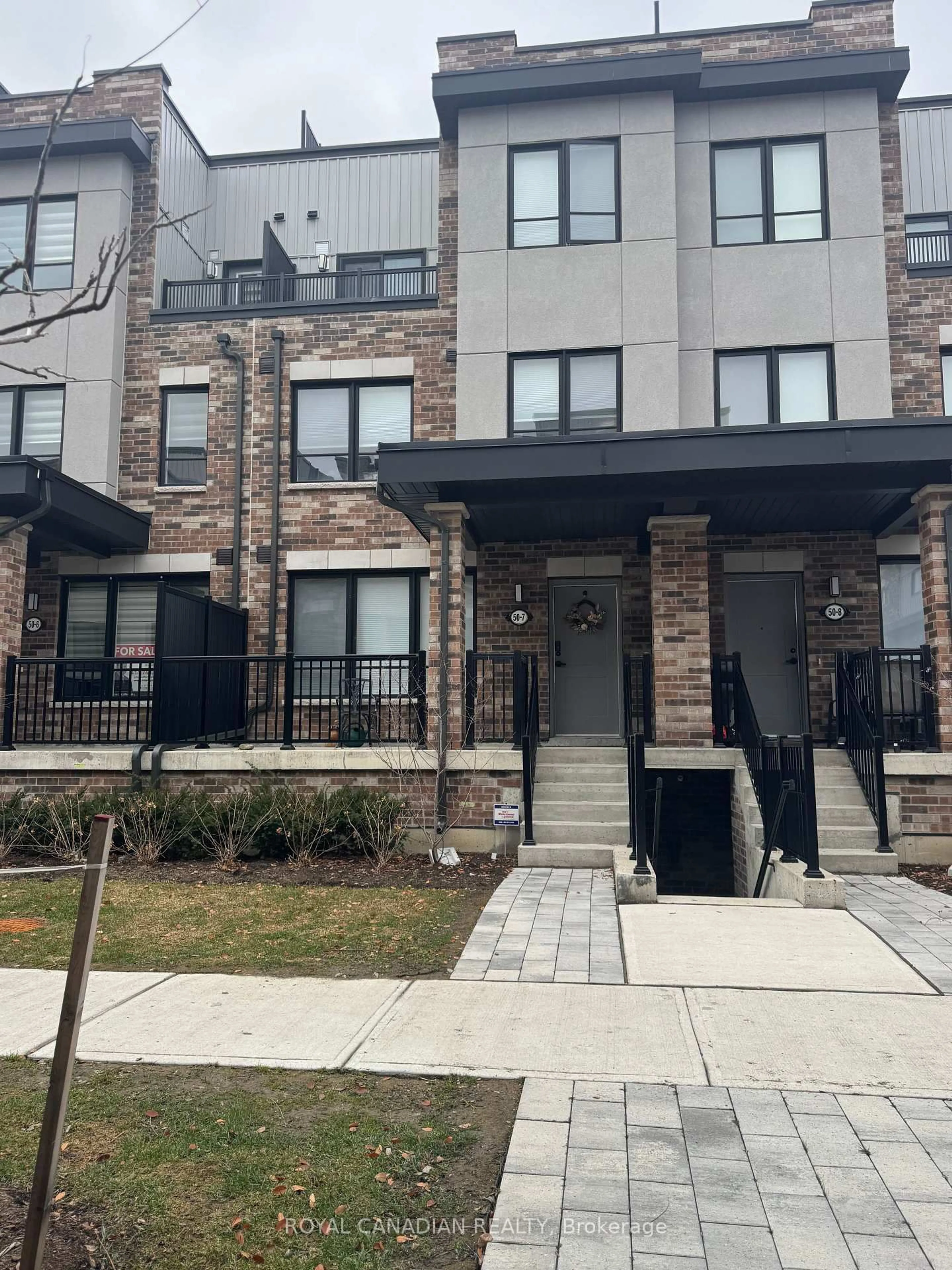 Unknown for 50 Baynes Way #7, Bradford West Gwillimbury Ontario L3Z 4M4