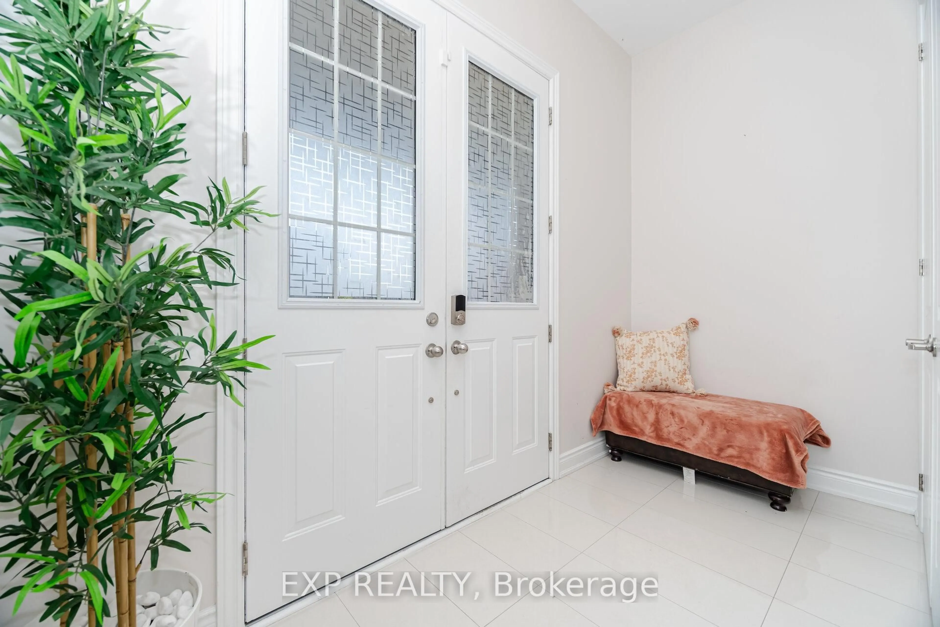 Indoor entryway for 78 Gallant Pl, Vaughan Ontario L4H 3W7