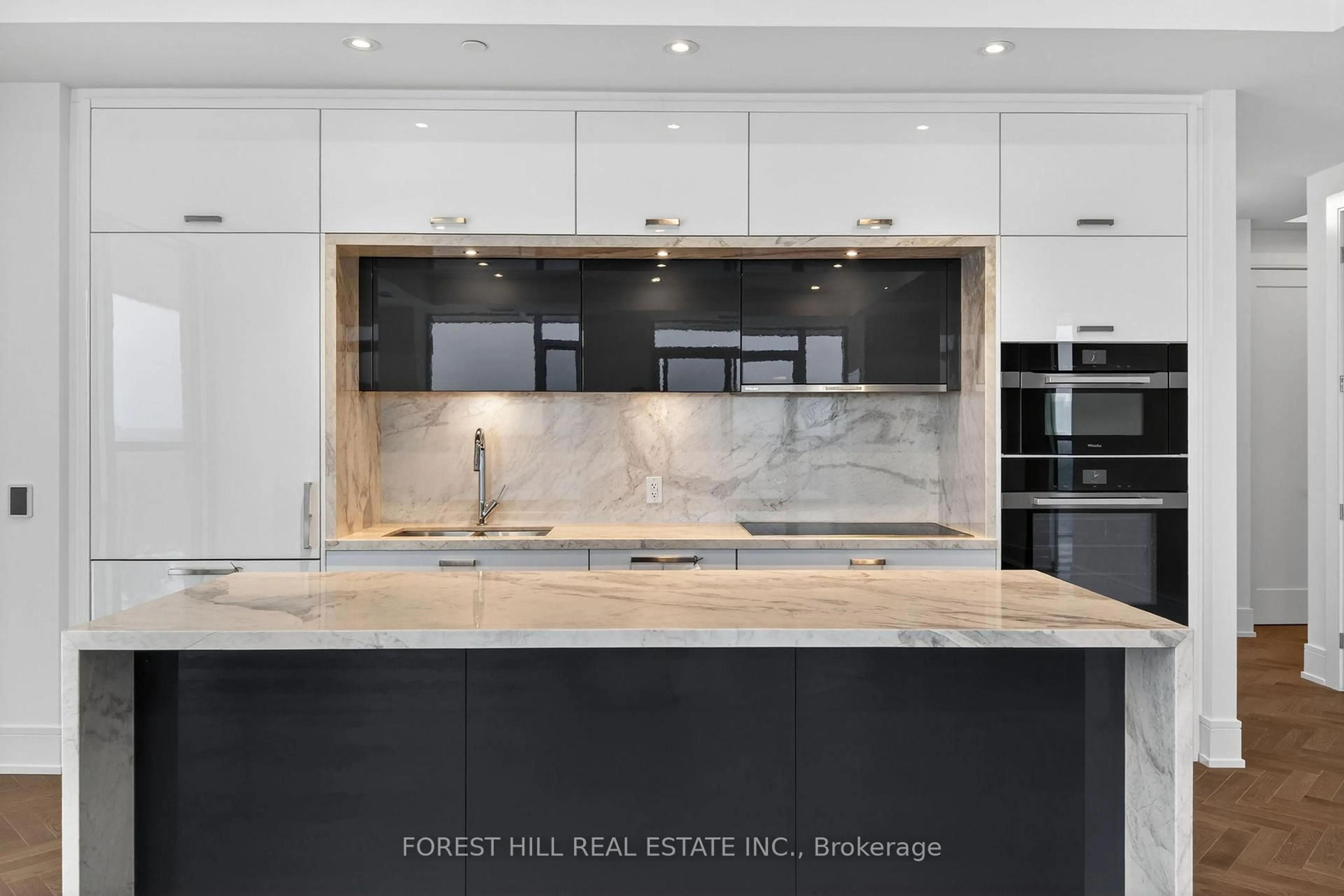 Contemporary kitchen, ceramic/tile floor for 399 Royal Orchard Blvd #LPH22, Markham Ontario L3T 0H3