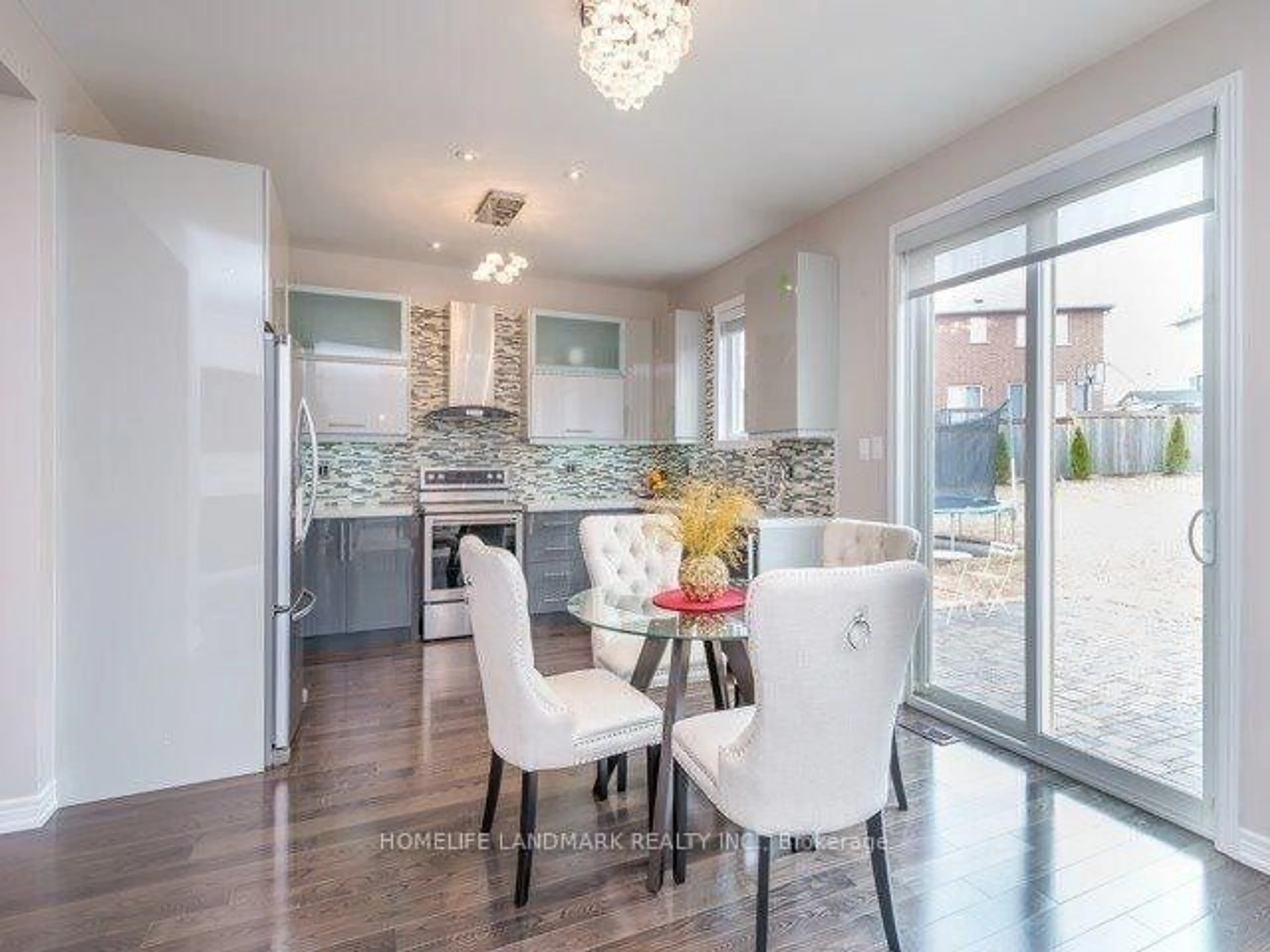 Open concept kitchen, unknown for 98 Stoyell Dr, Richmond Hill Ontario L4E 0M8