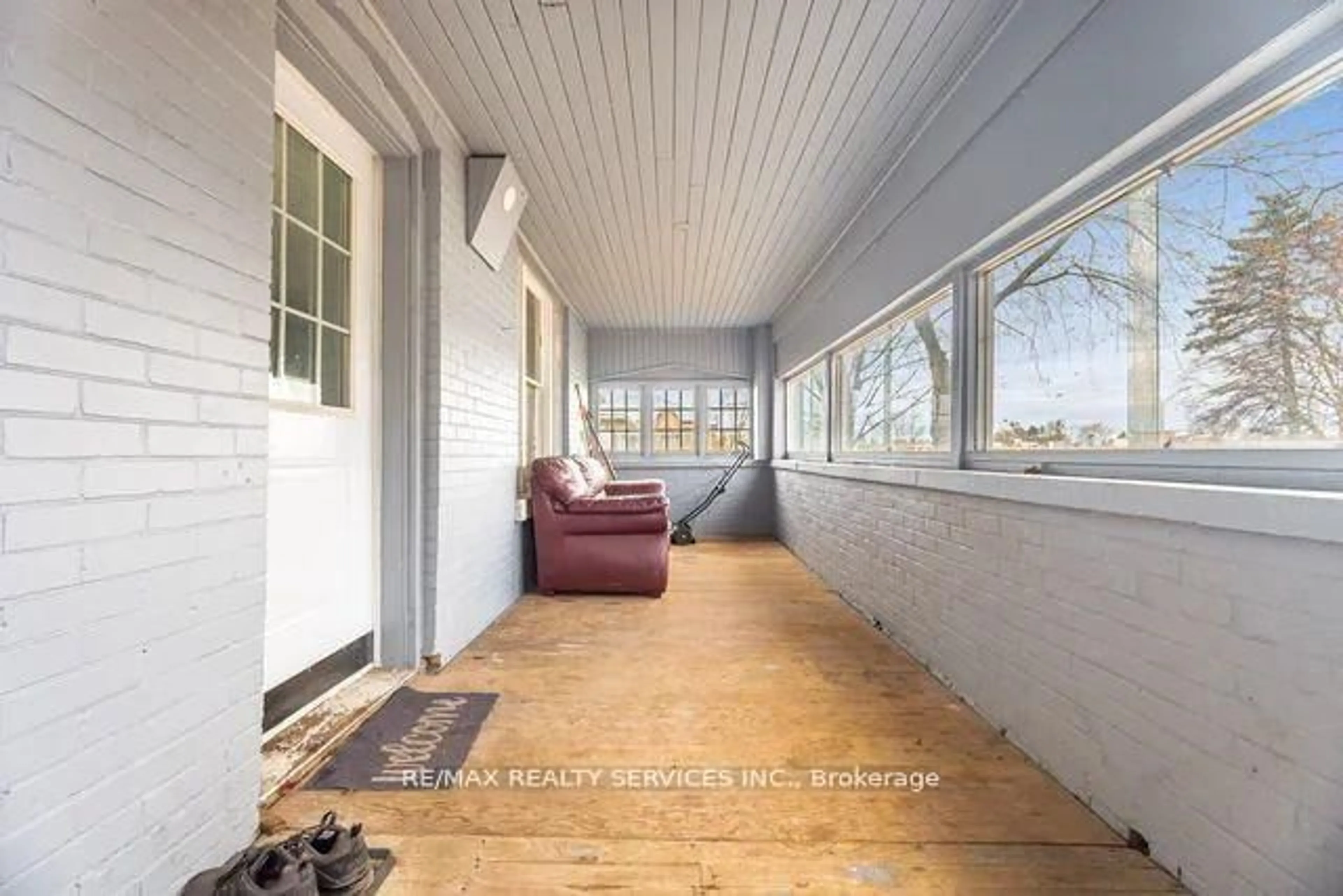 Unknown for 102 Queen St, New Tecumseth Ontario L0G 1W0