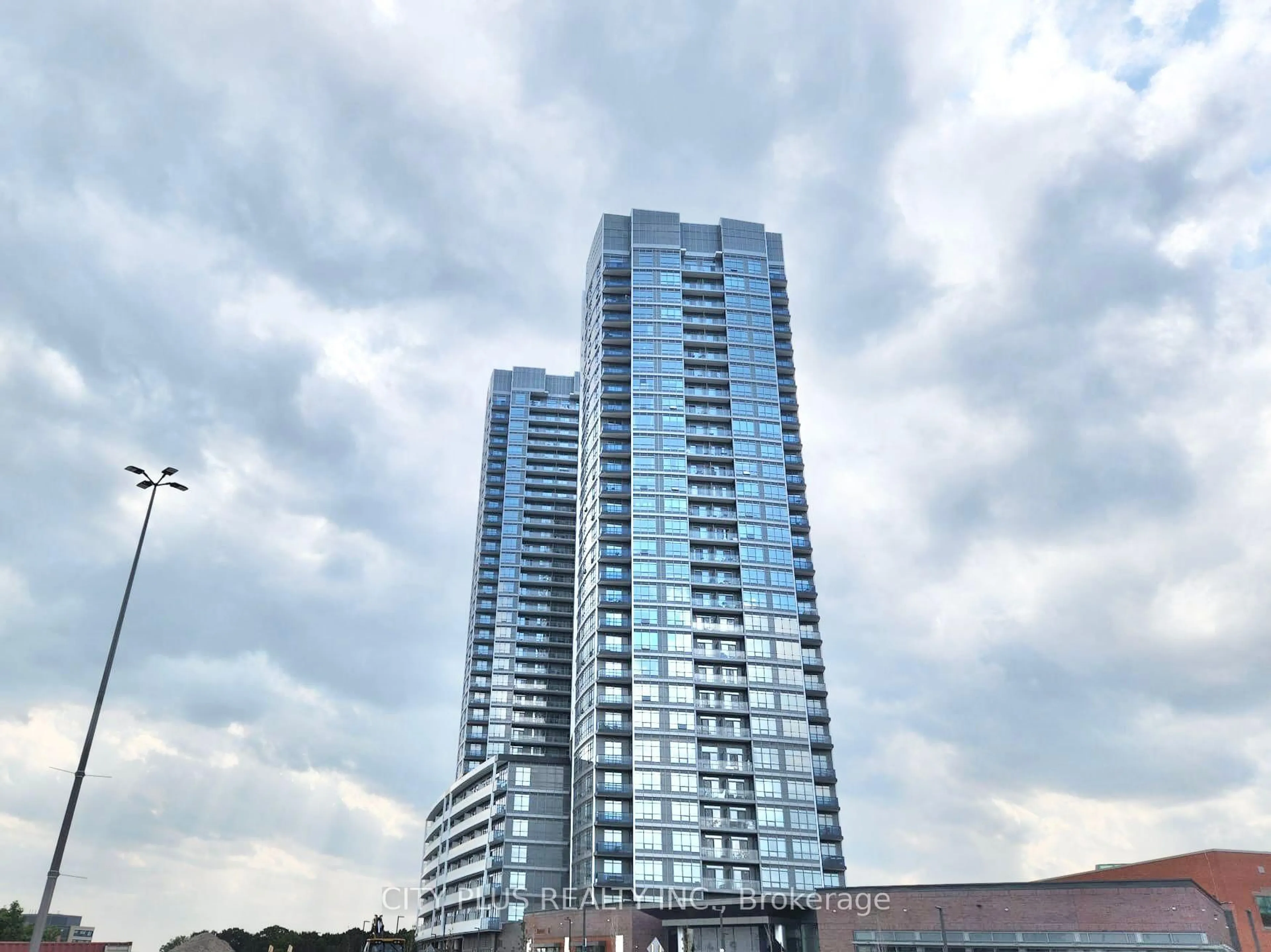 Blurry image for 50 Upper Mall Way #B-2609, Vaughan Ontario L4J 0L8