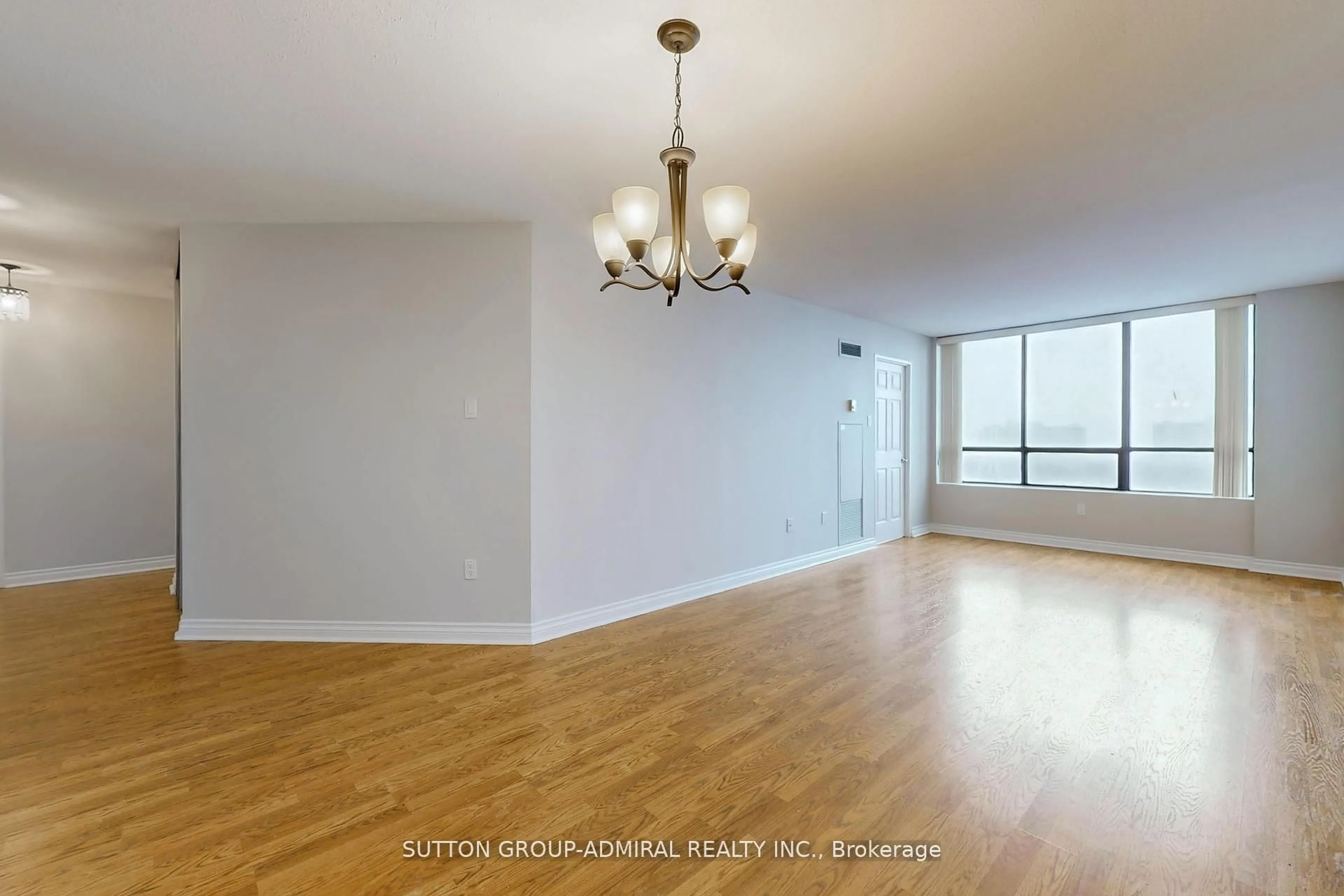 A pic of a room for 7601 Bathurst St #1107, Vaughan Ontario L4J 4H5