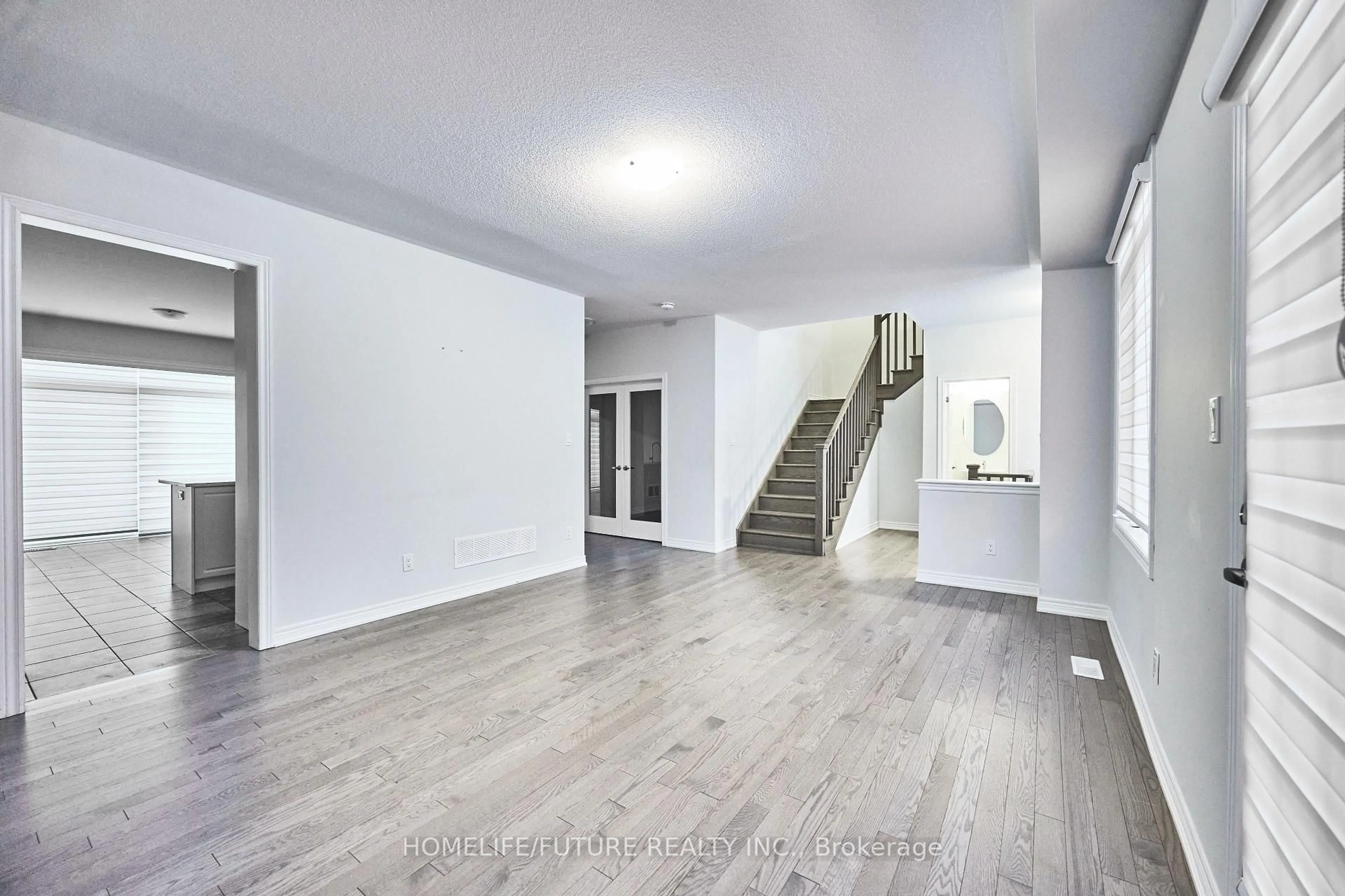 Unknown for 23 Faimira Ave, Georgina Ontario L4P 0C2