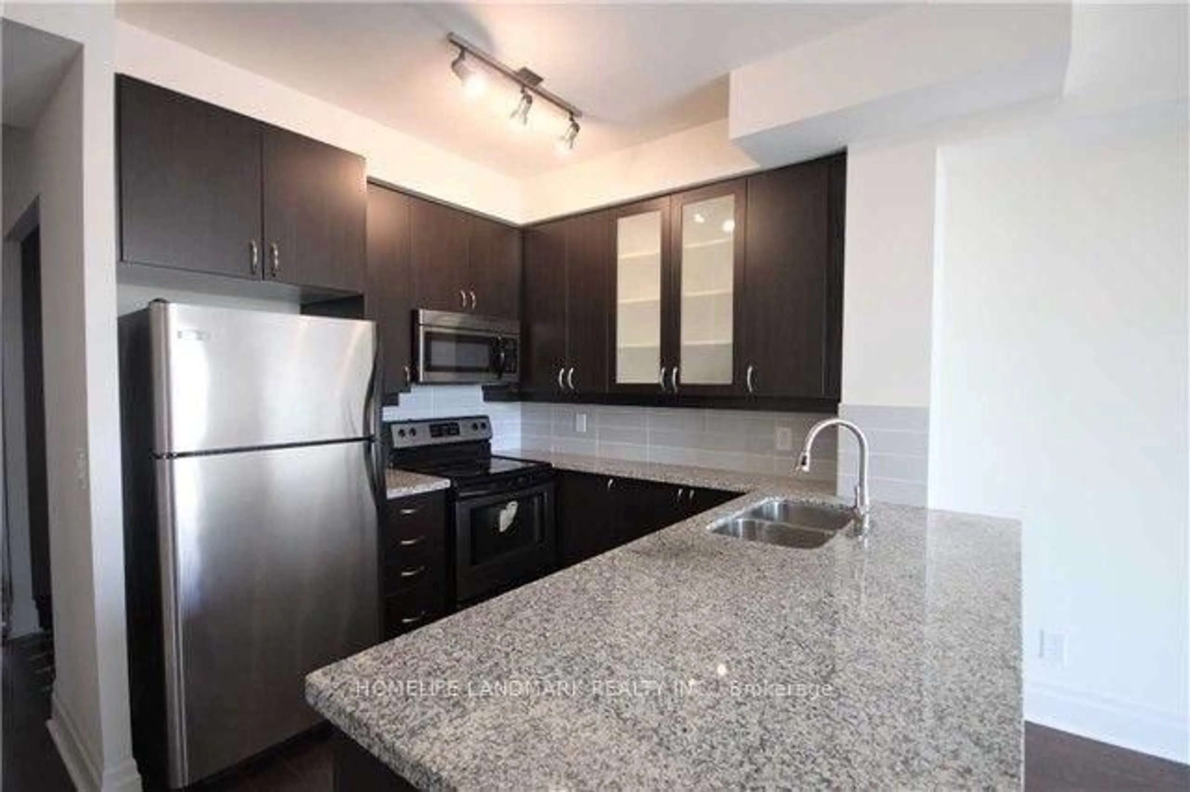 Standard kitchen, unknown for 1 Upper Duke Cres #307, Markham Ontario L6G 0B6