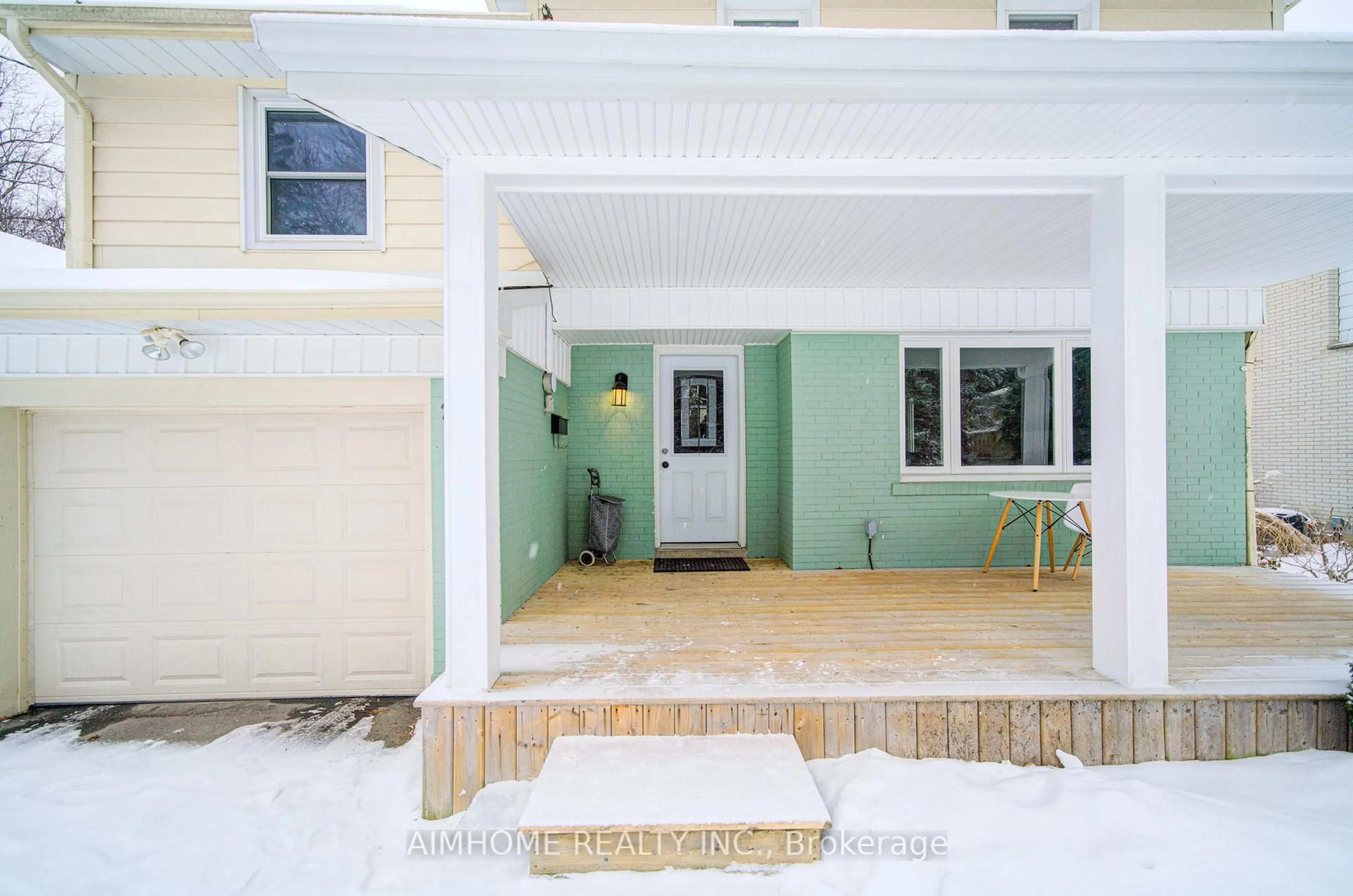 Unknown for 222 Richmond St, Richmond Hill Ontario L4C 3Y8