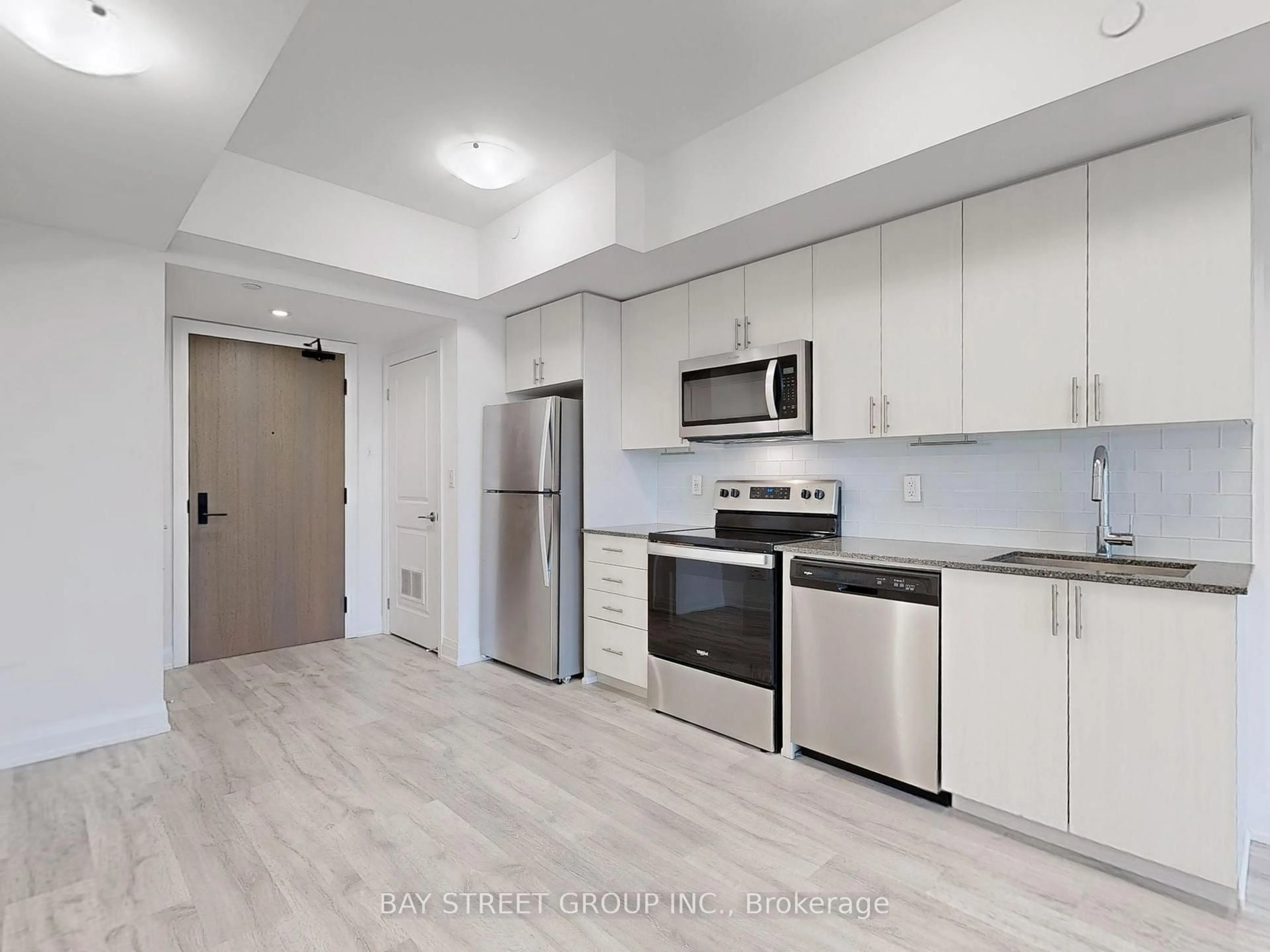 Standard kitchen, unknown for 9700 Ninth Line #323, Markham Ontario L6B 1A8