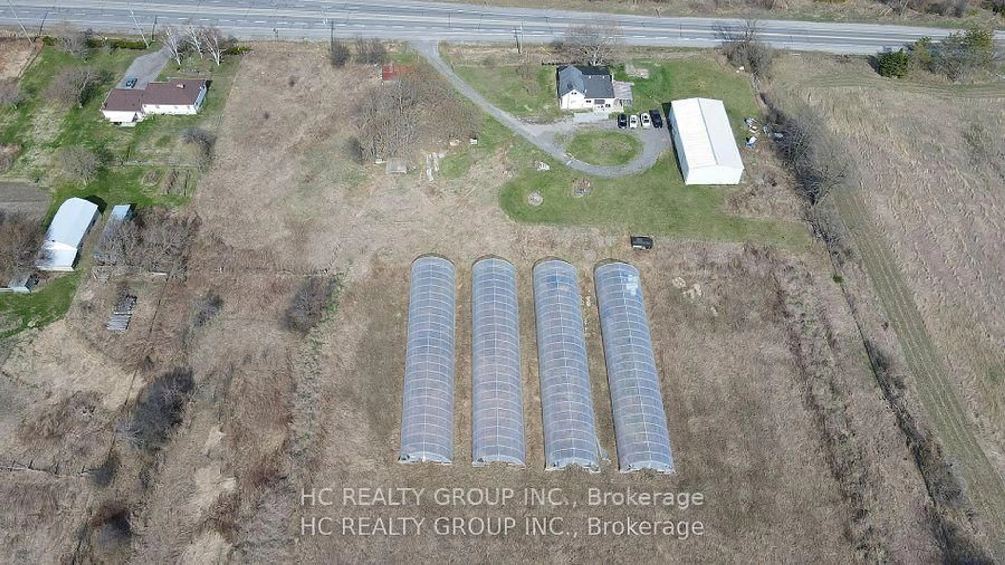 A pic from outside/outdoor area/front of a property/back of a property/a pic from drone, building for 22334 Woodbine Ave, East Gwillimbury Ontario L0G 1R0