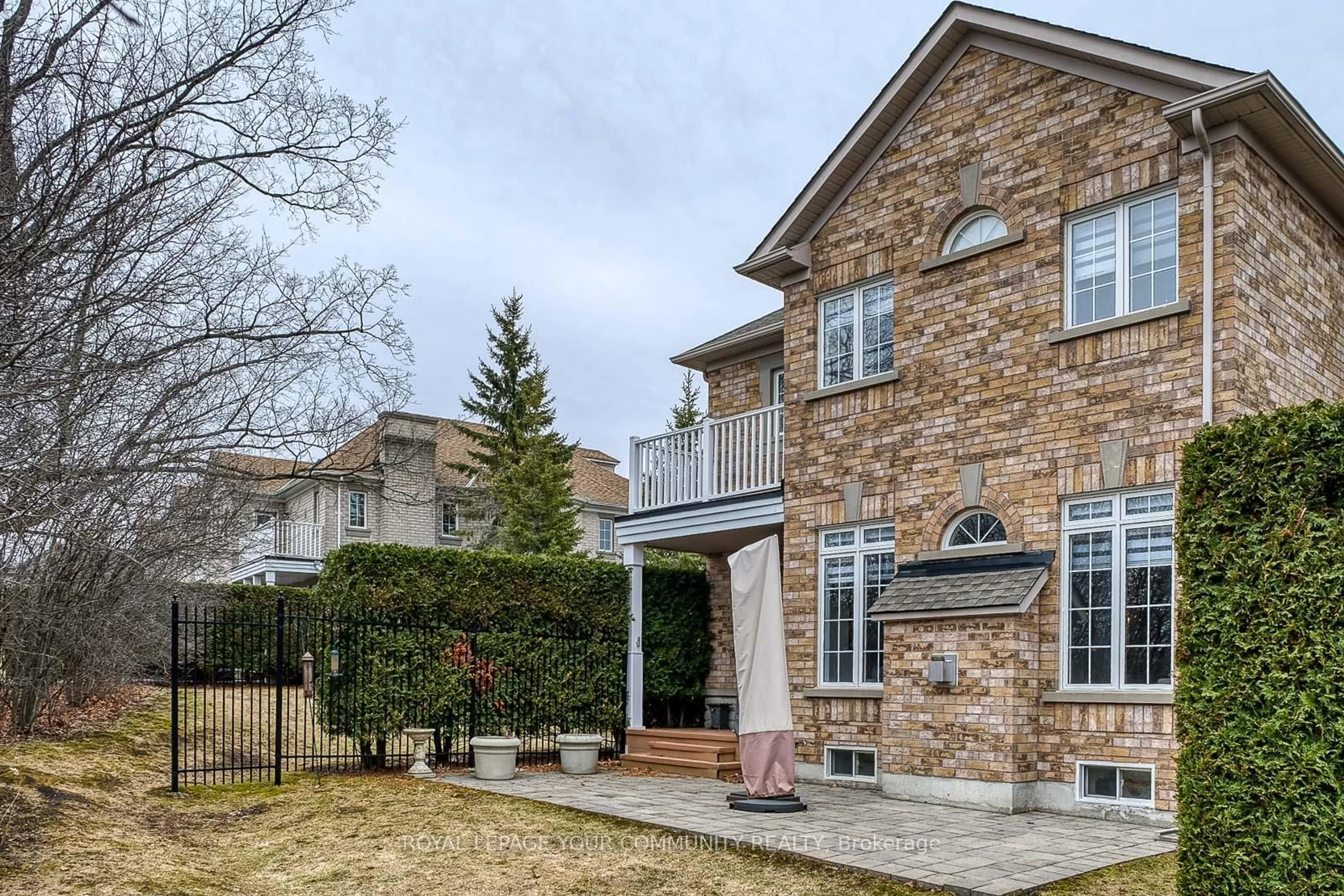 Home with brick exterior material, street for 59 Stonecliffe Cres #56, Aurora Ontario L4G 7Z7