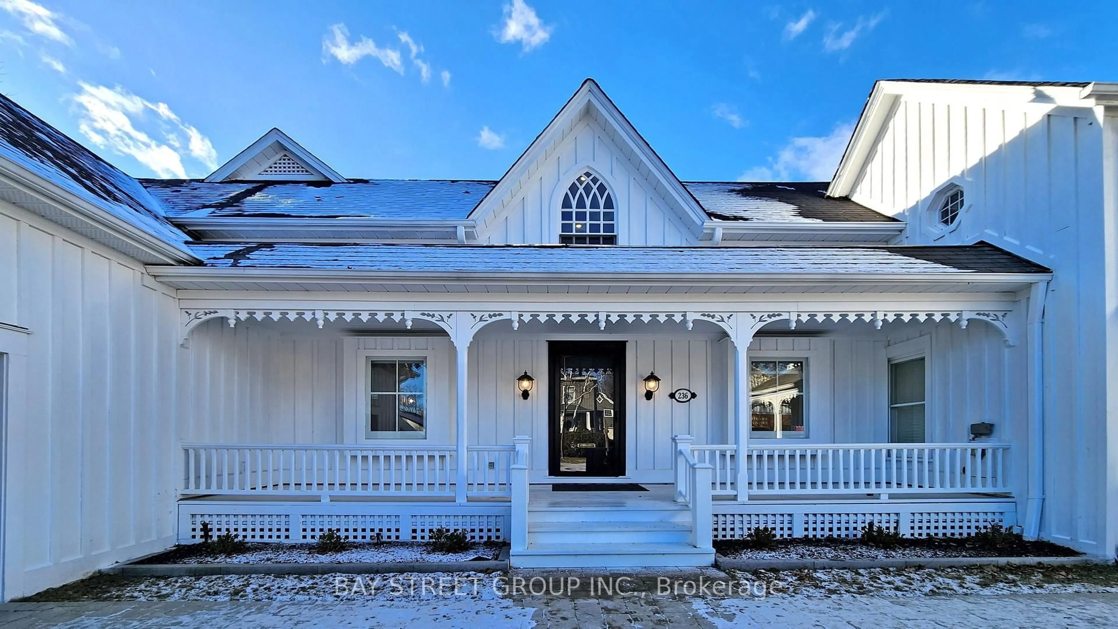 Indoor foyer for 236 Main St, Markham Ontario L3R 2H2