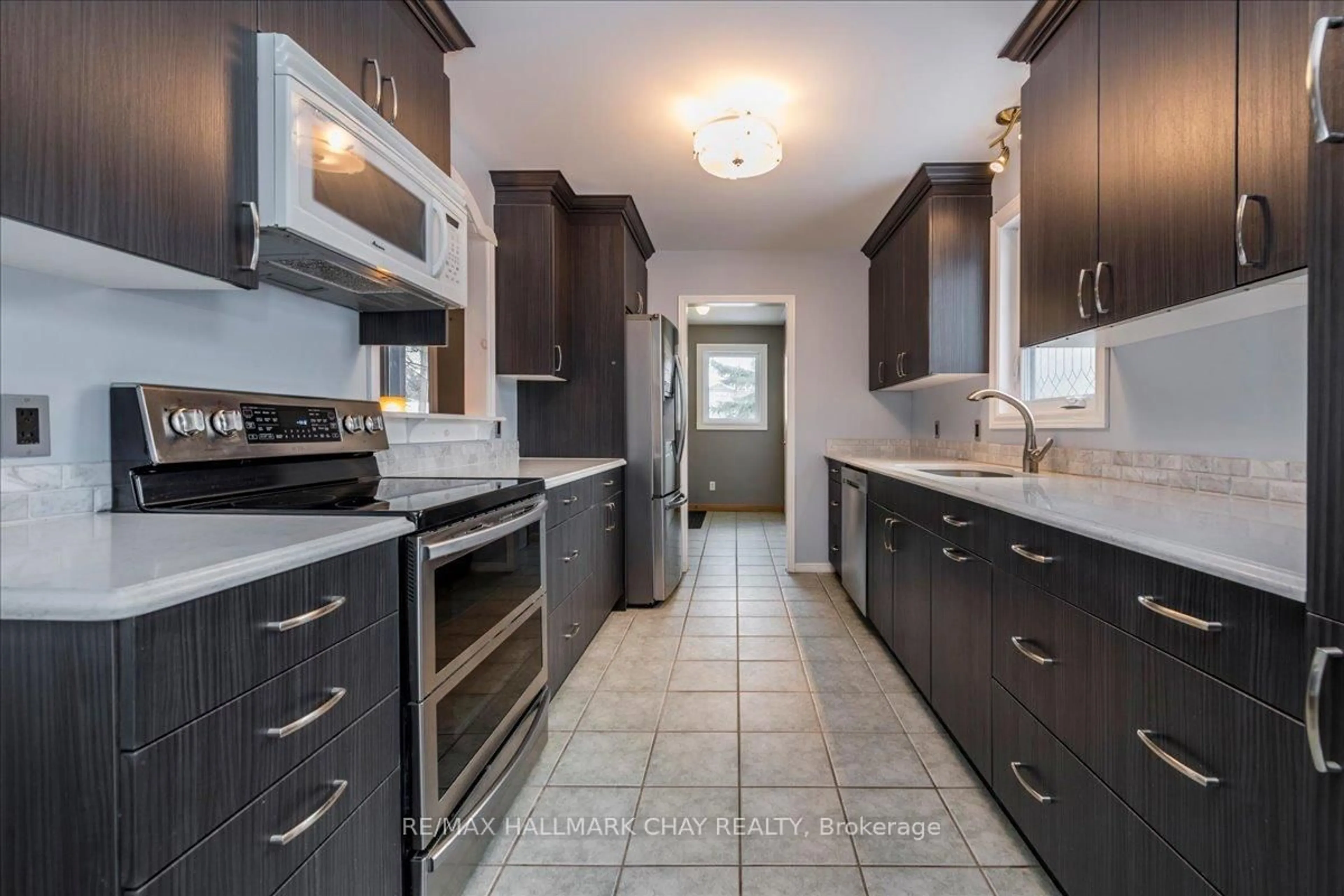 Unknown for 2286 25 Sdrd, Innisfil Ontario L9S 2G2