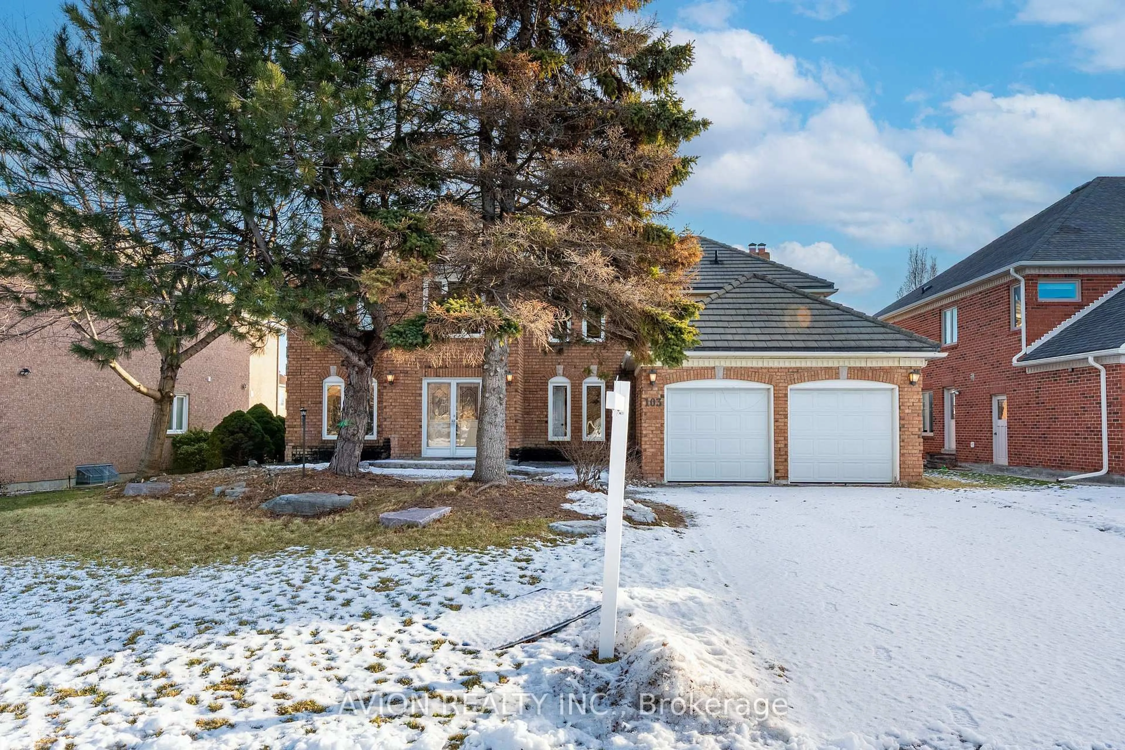 Home with brick exterior material, street for 103 Spadina Rd, Richmond Hill Ontario L4B 2Y9
