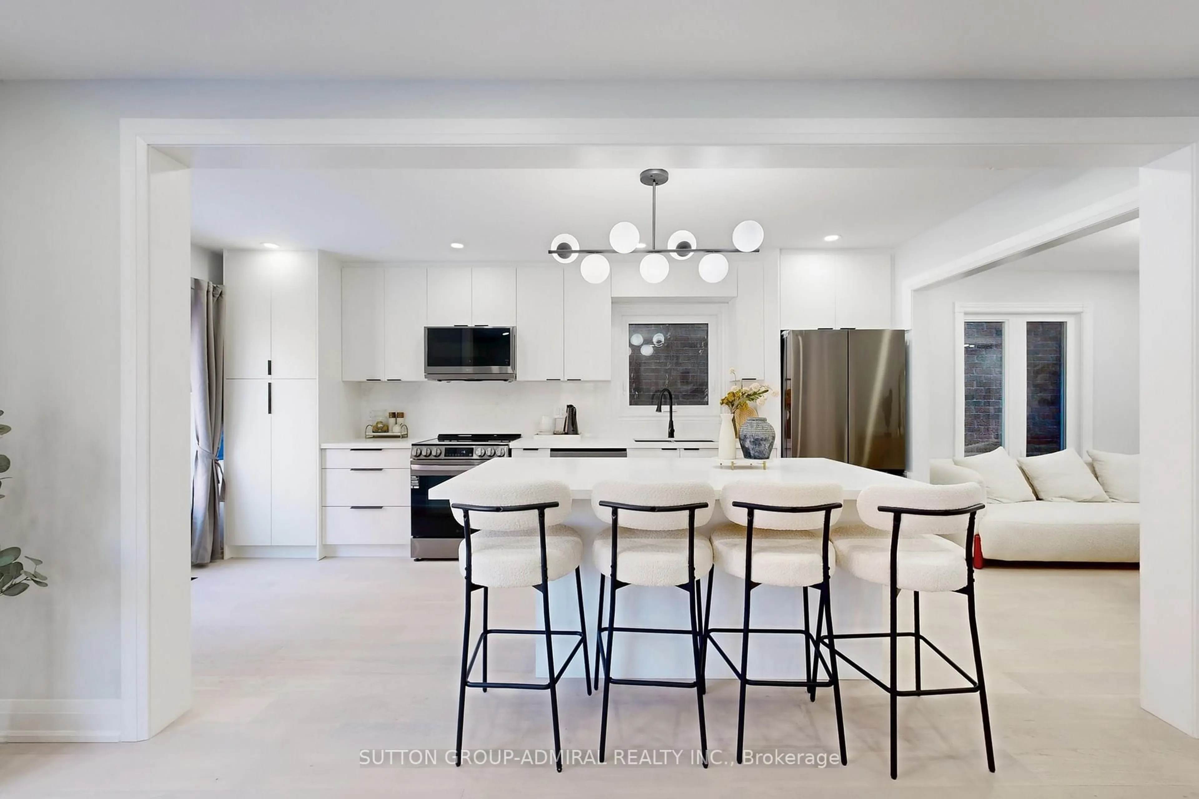 Contemporary kitchen, ceramic/tile floor for 31 Whitney Pl, Vaughan Ontario L4J 6V9